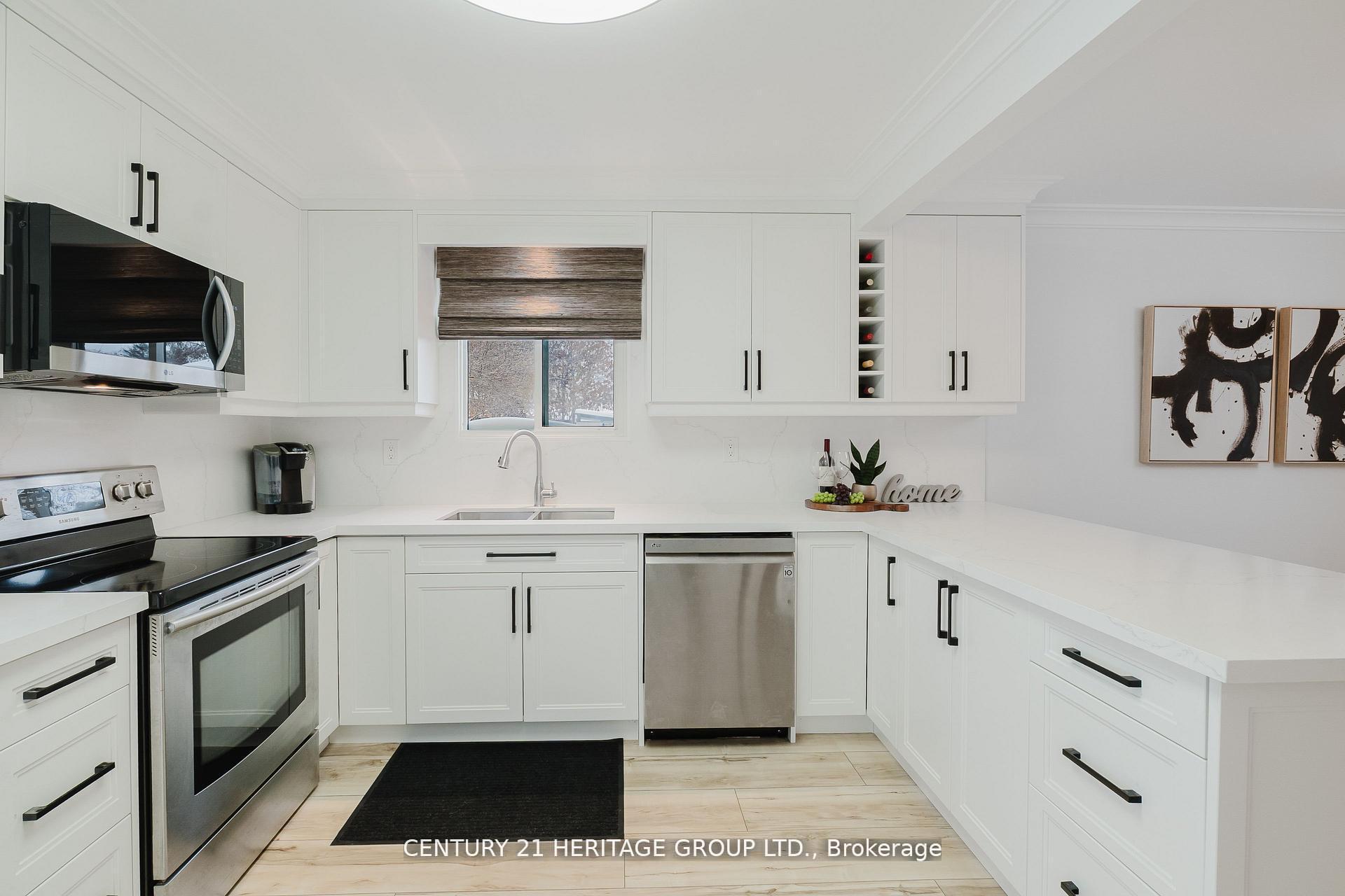 Photo 14 of 7 Crawford Circle, New Tecumseth, Beeton — HOMEH
