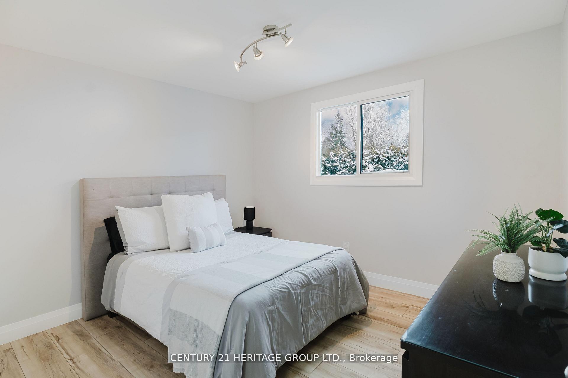 Photo 26 of 7 Crawford Circle, New Tecumseth, Beeton — HOMEH