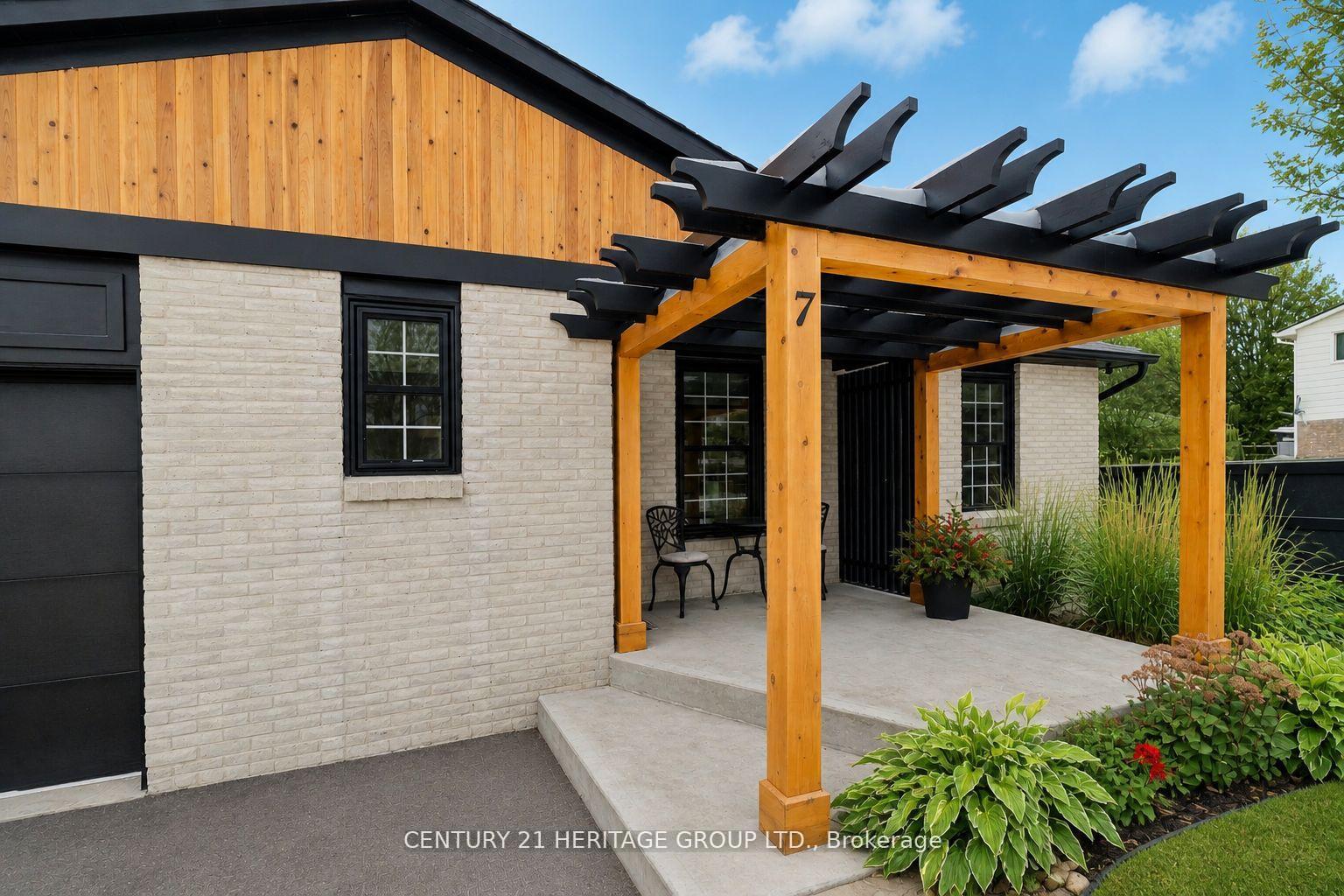 Photo 37 of 7 Crawford Circle, New Tecumseth, Beeton — HOMEH