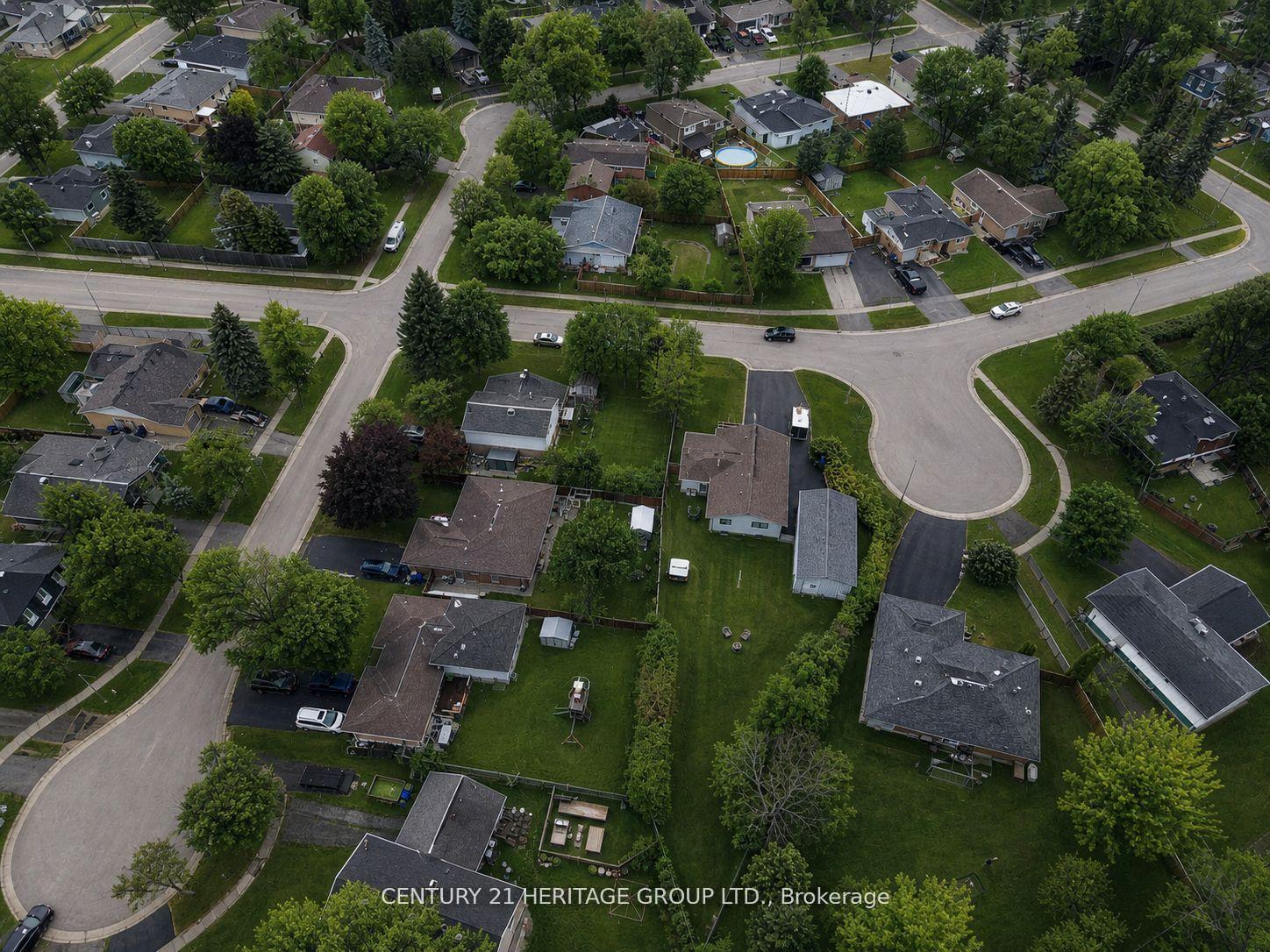 Photo 46 of 7 Crawford Circle, New Tecumseth, Beeton — HOMEH