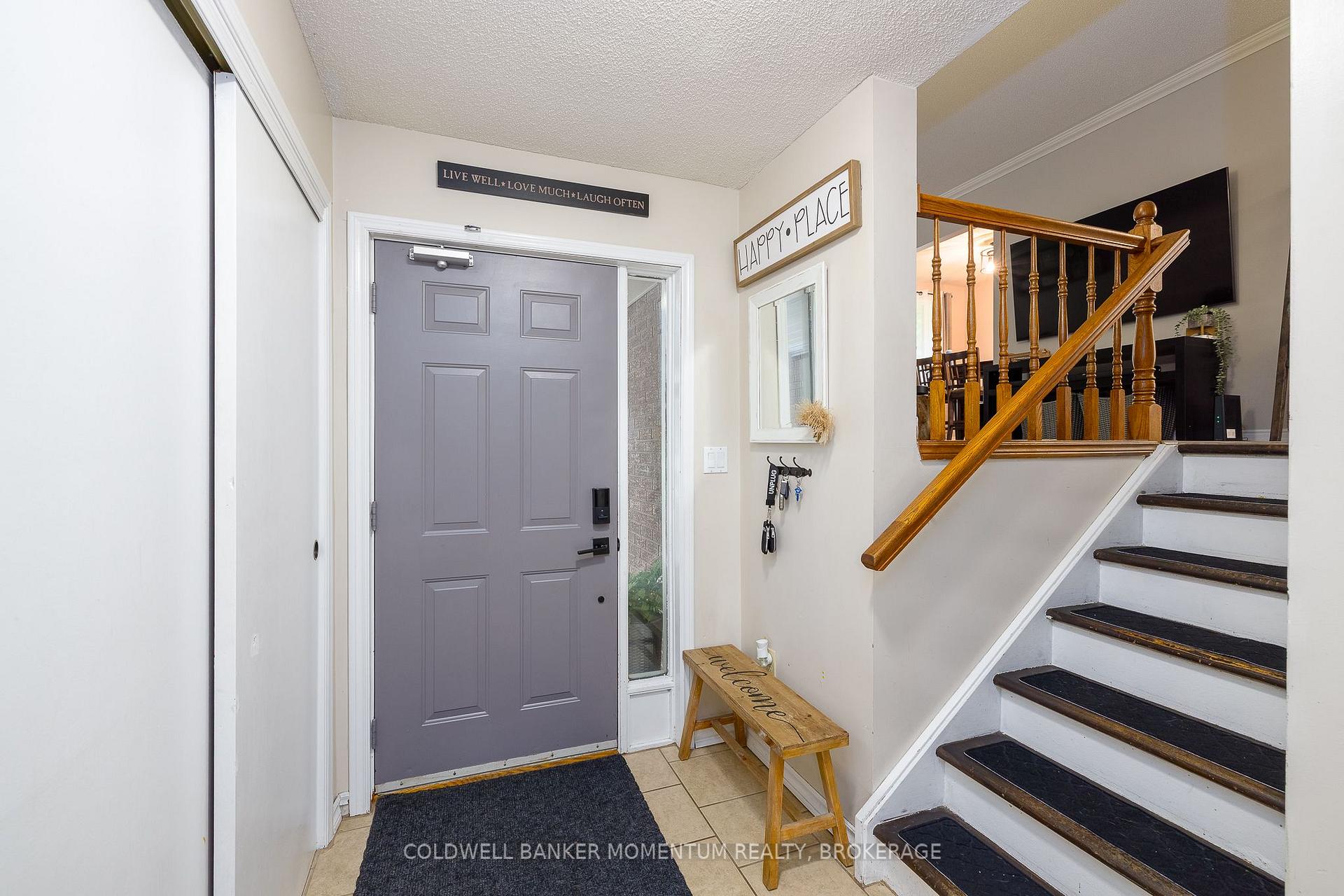 Photo 4 of 7439 Nasrullah Crescent, Niagara Falls, West Wood — HOMEH