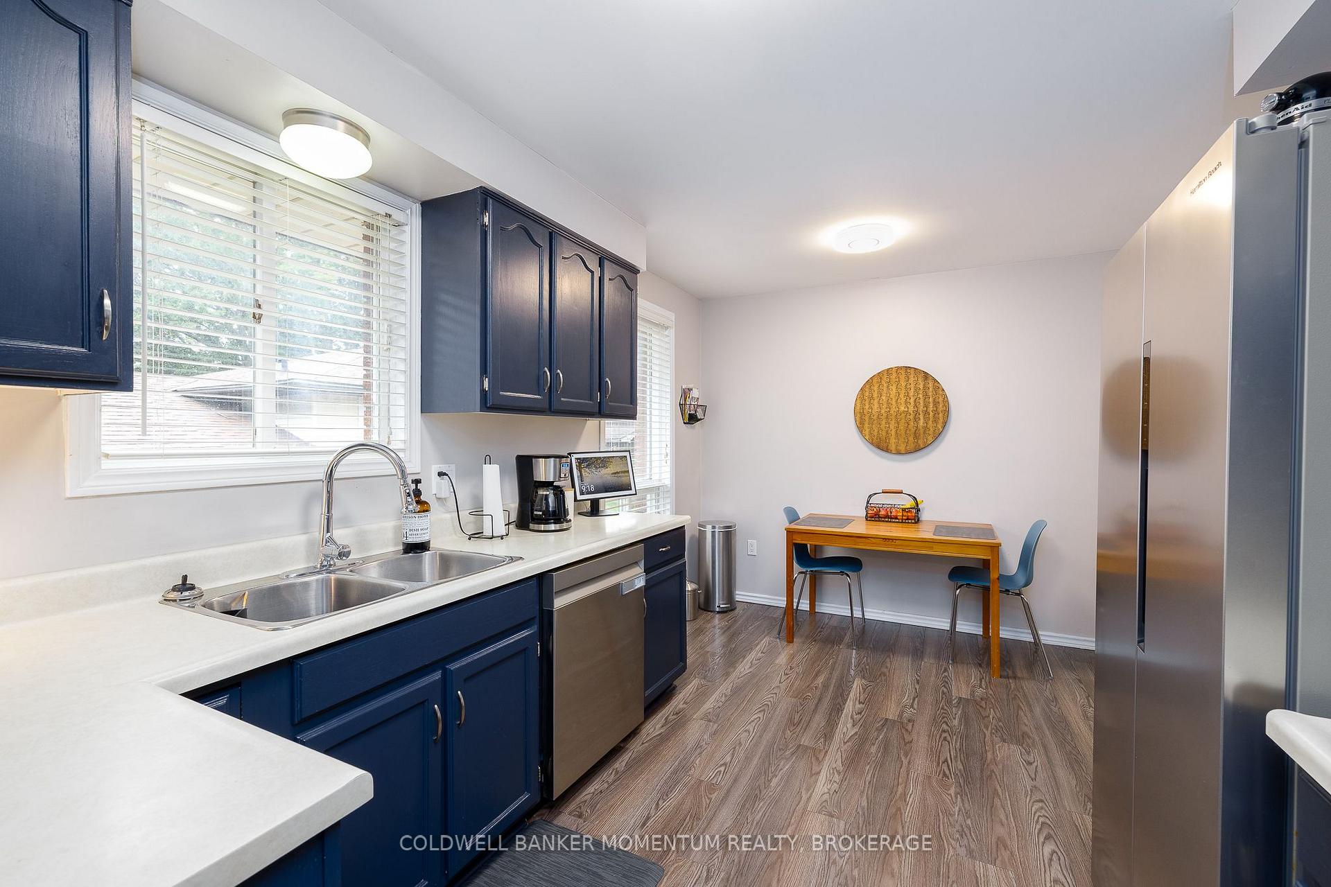 Photo 7 of 7439 Nasrullah Crescent, Niagara Falls, West Wood — HOMEH