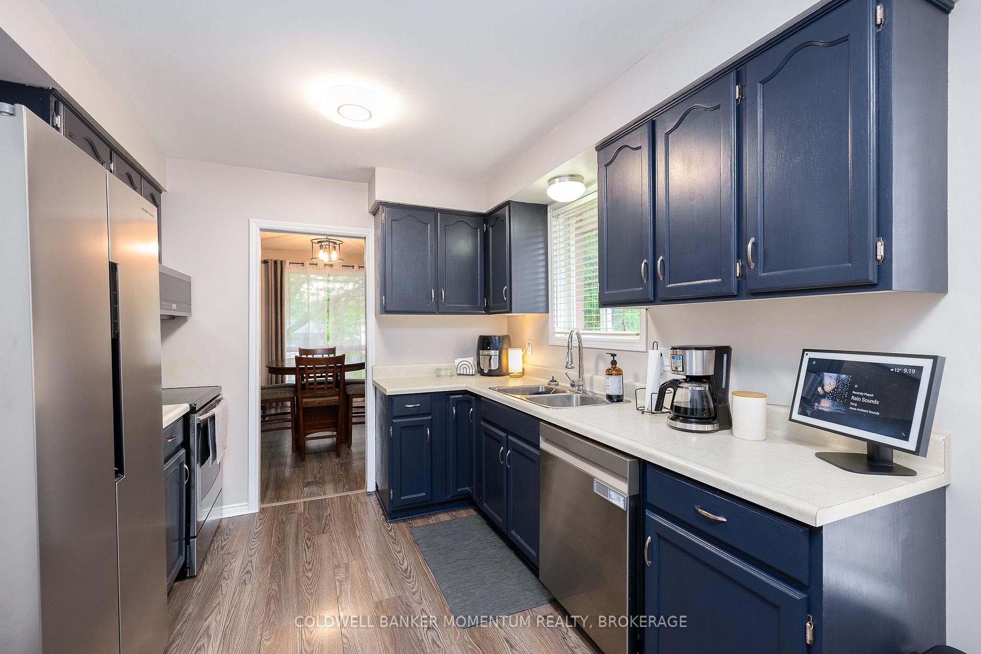 Photo 8 of 7439 Nasrullah Crescent, Niagara Falls, West Wood — HOMEH
