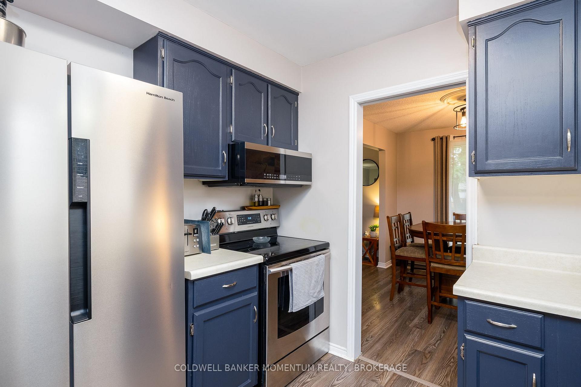 Photo 10 of 7439 Nasrullah Crescent, Niagara Falls, West Wood — HOMEH