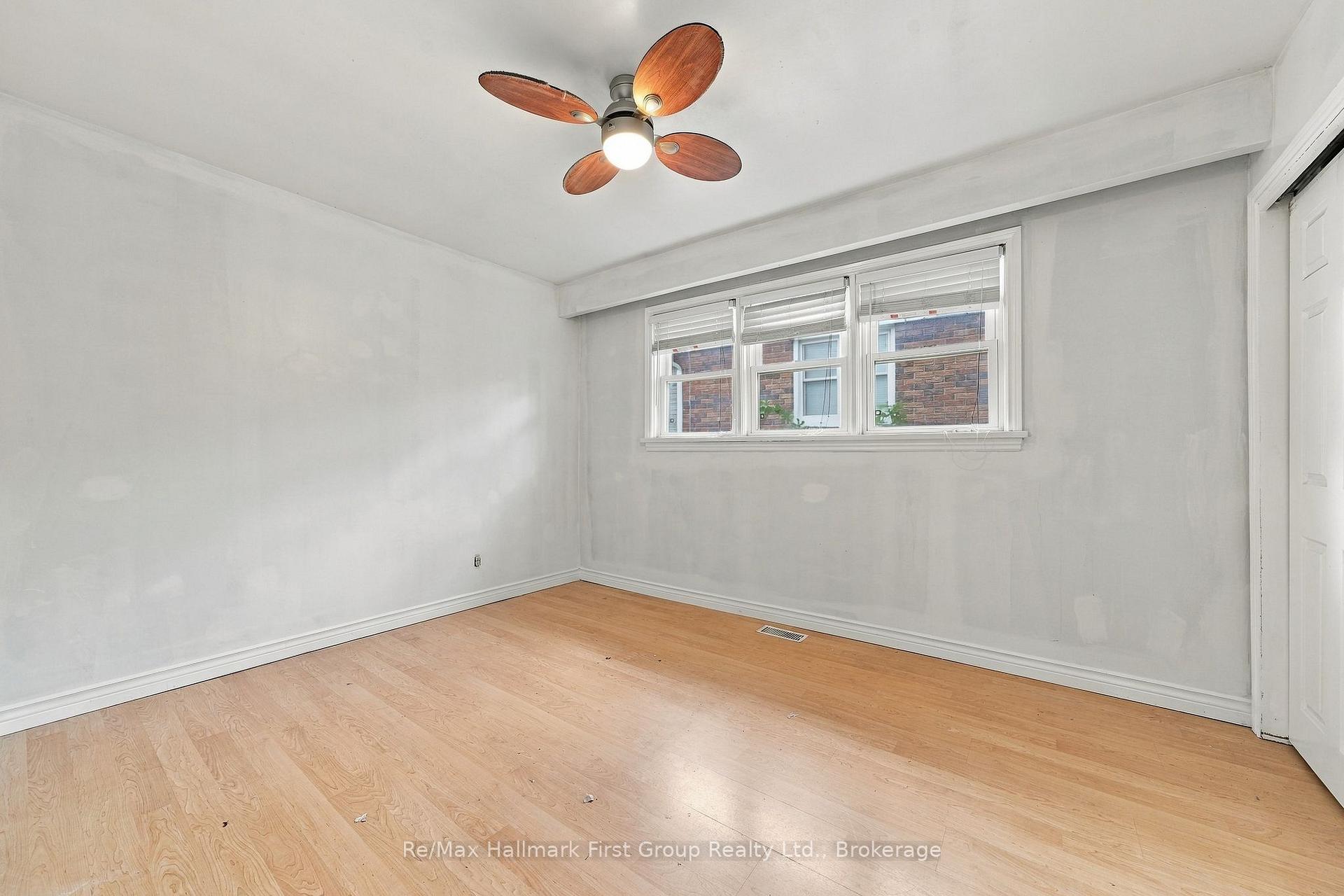 Photo 15 of 31 First Avenue, Quinte West, Trenton Ward — HOMEH