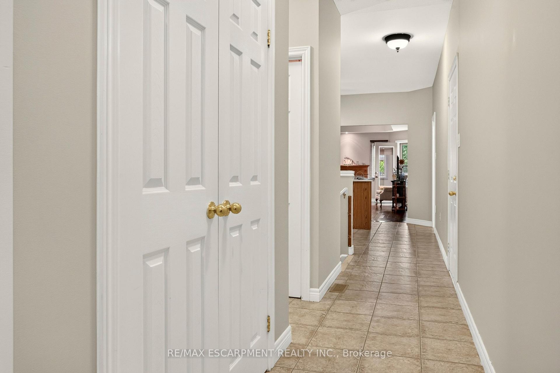 Photo 4 of Unit 15, 130 Southbrook Drive, Hamilton, Binbrook — HOMEH
