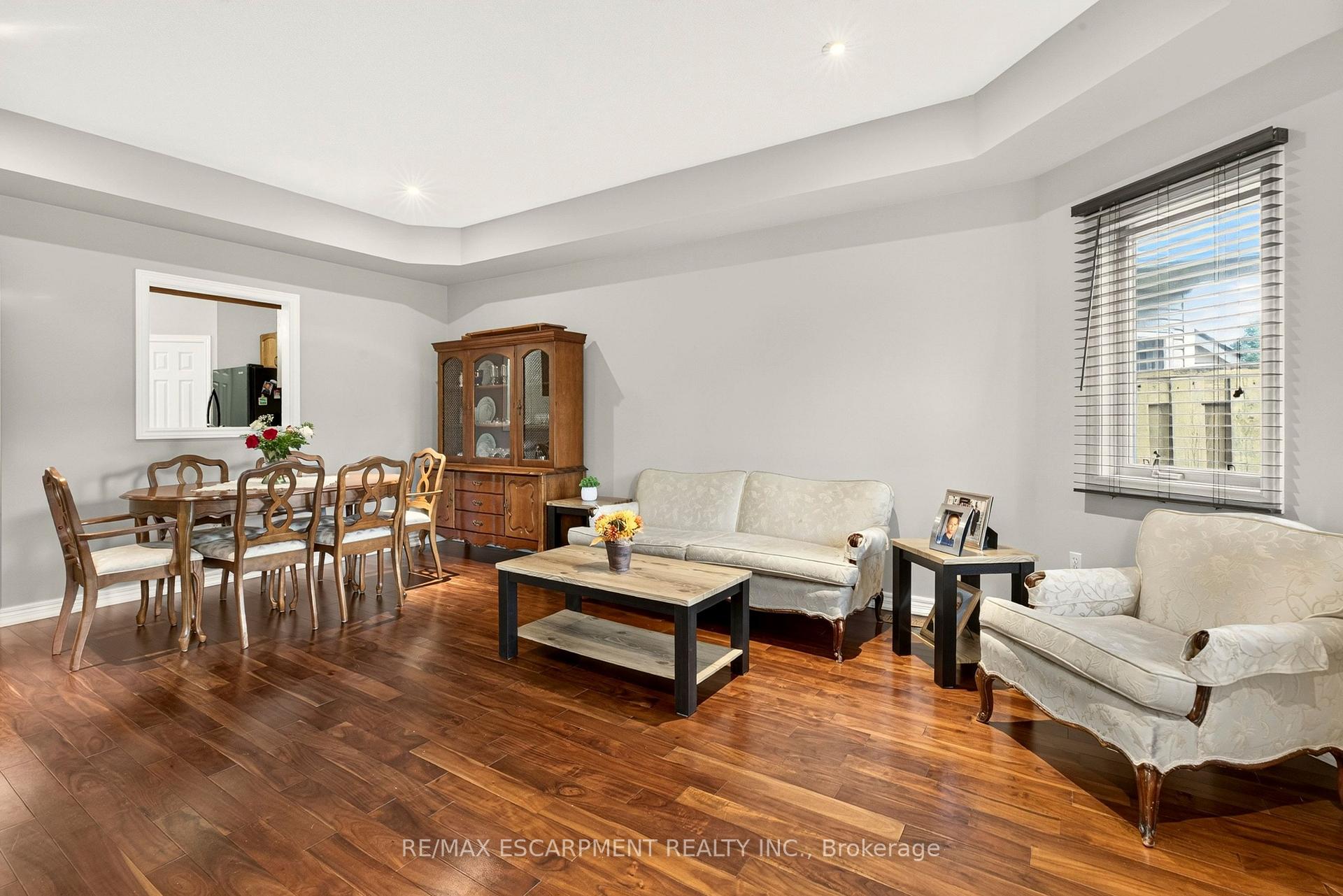 Photo 6 of Unit 15, 130 Southbrook Drive, Hamilton, Binbrook — HOMEH