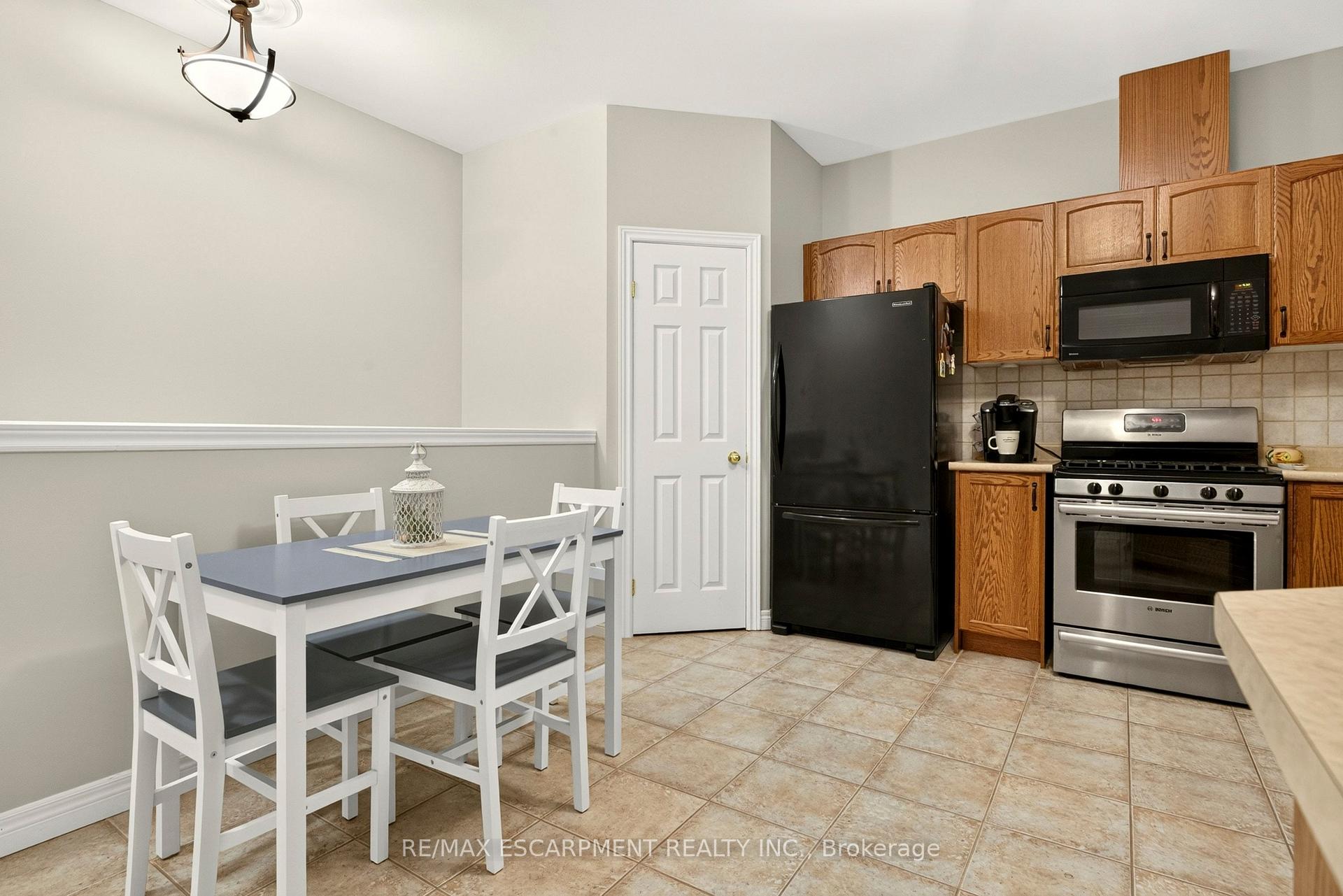 Photo 10 of Unit 15, 130 Southbrook Drive, Hamilton, Binbrook — HOMEH