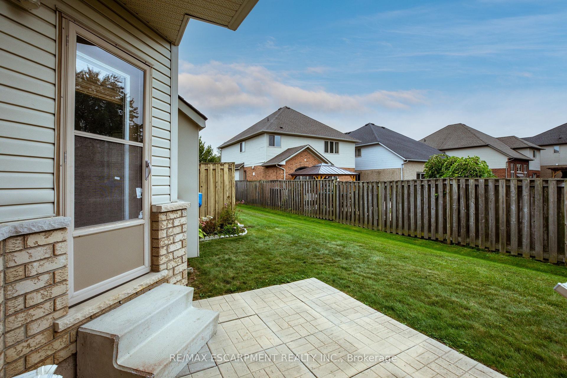 Photo 18 of Unit 15, 130 Southbrook Drive, Hamilton, Binbrook — HOMEH