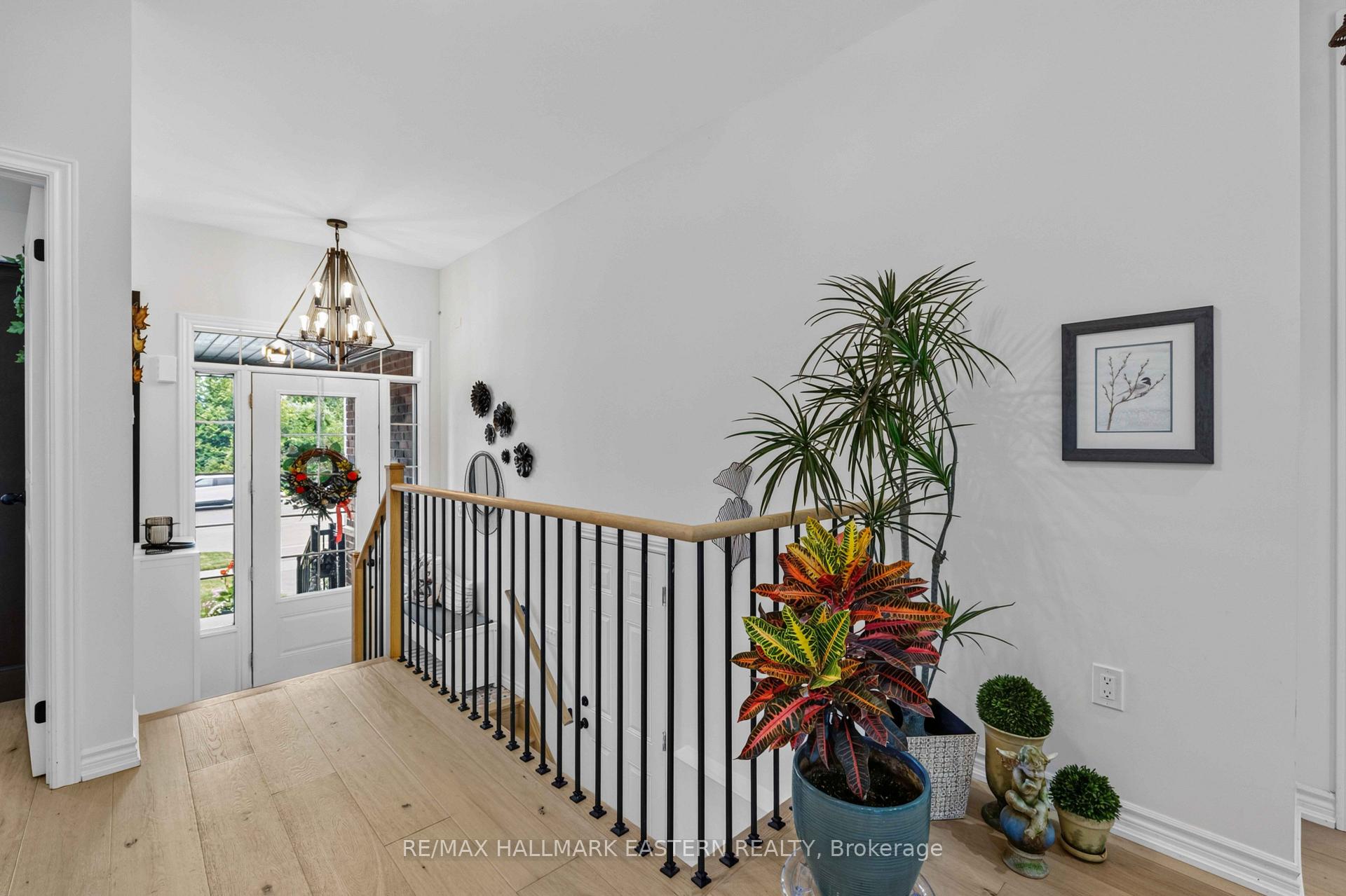 Photo 4 of 68 Connolly Road, Kawartha Lakes, Lindsay — HOMEH