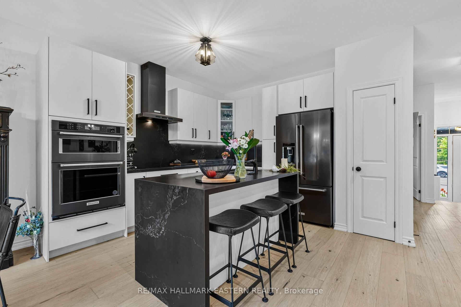 Photo 17 of 68 Connolly Road, Kawartha Lakes, Lindsay — HOMEH