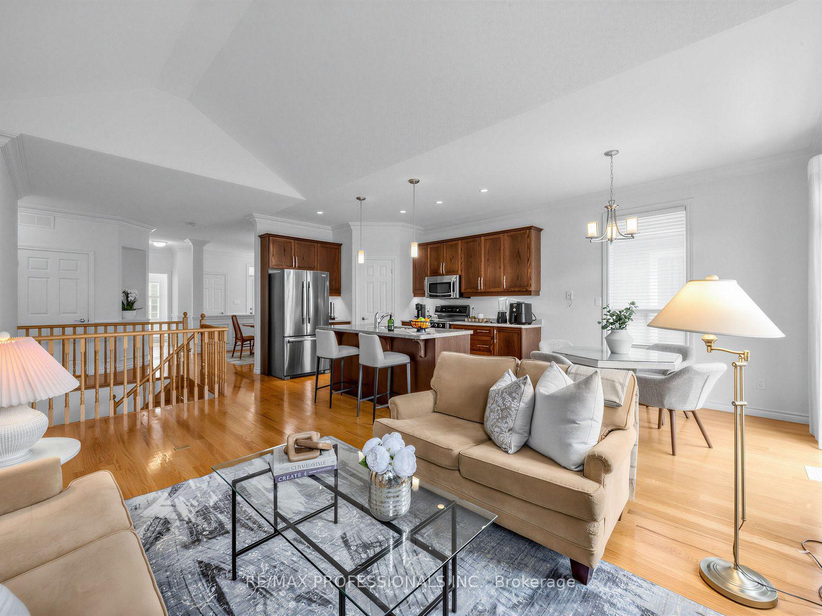 Photo 8 of 360 Britannia Avenue E, Oshawa, Kedron — HOMEH