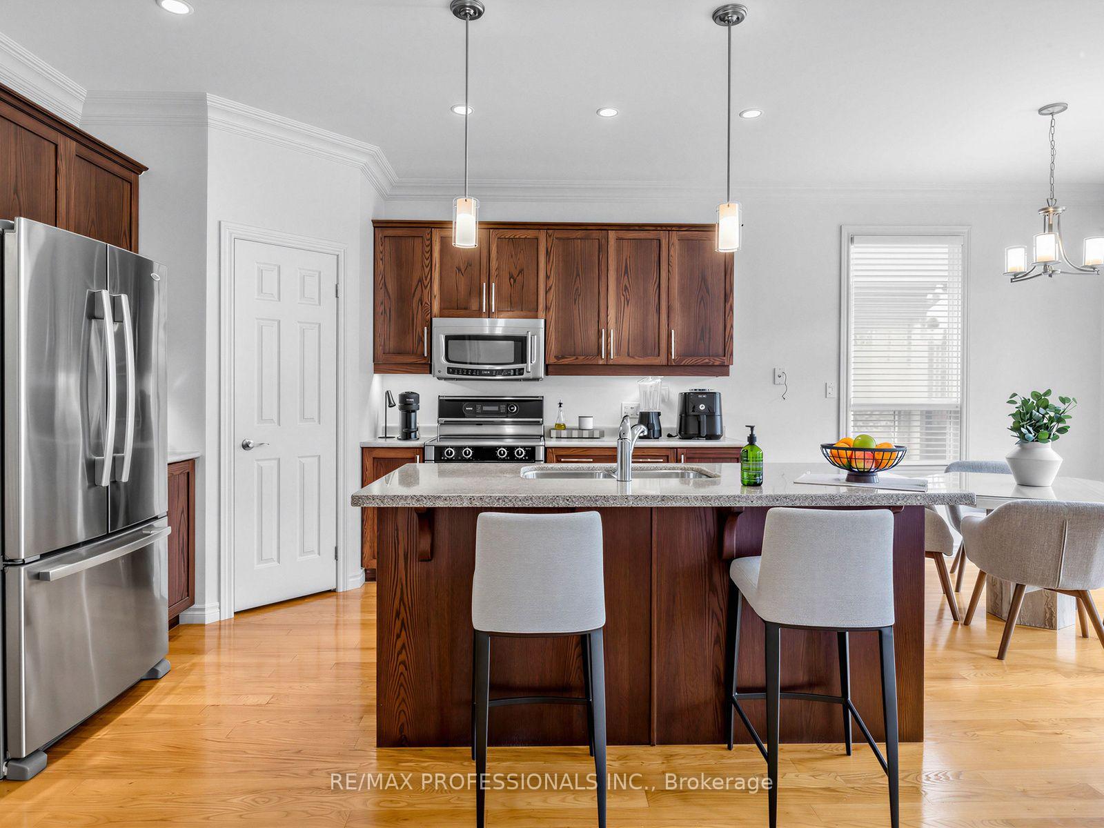Photo 11 of 360 Britannia Avenue E, Oshawa, Kedron — HOMEH