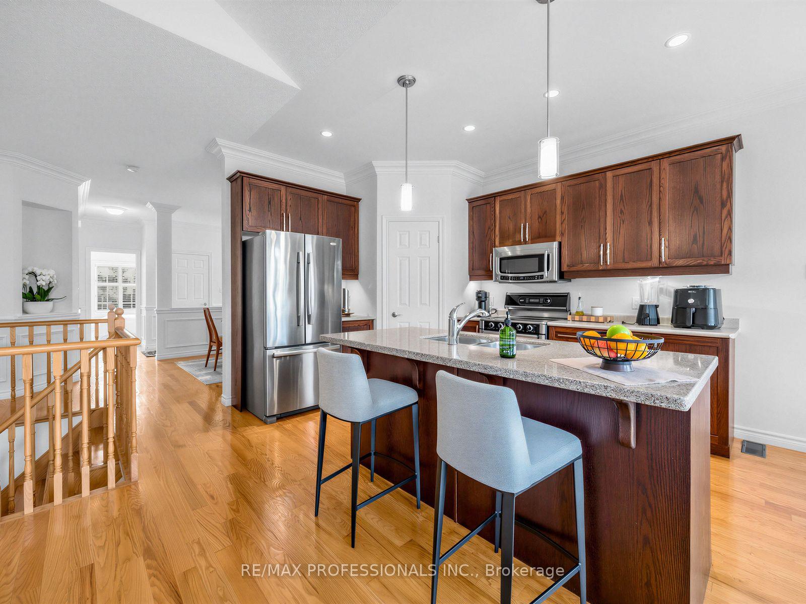 Photo 16 of 360 Britannia Avenue E, Oshawa, Kedron — HOMEH
