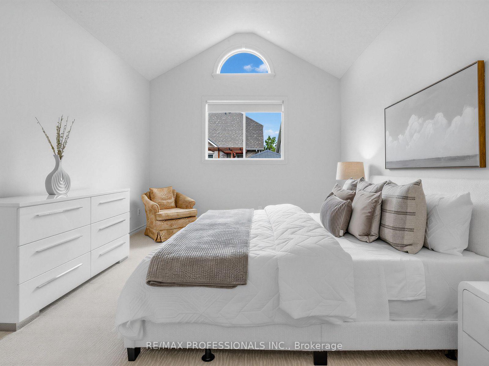 Photo 25 of 360 Britannia Avenue E, Oshawa, Kedron — HOMEH