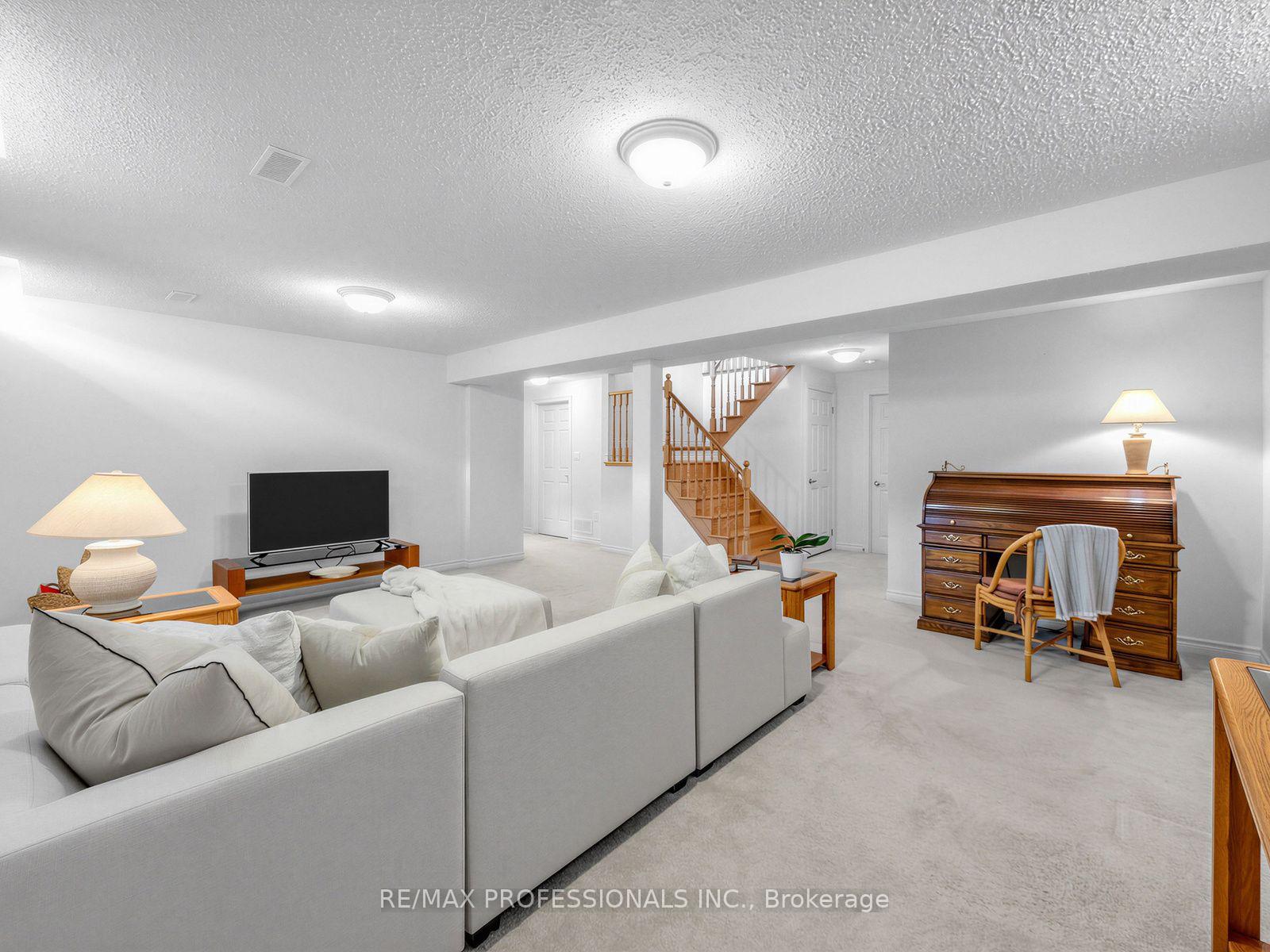 Photo 39 of 360 Britannia Avenue E, Oshawa, Kedron — HOMEH