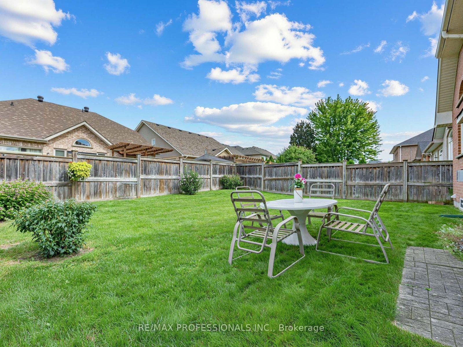 Photo 44 of 360 Britannia Avenue E, Oshawa, Kedron — HOMEH