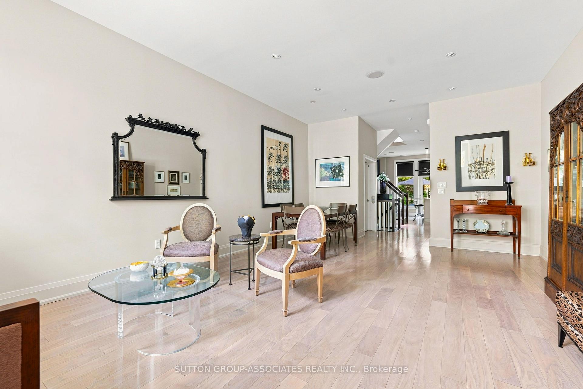 Photo 5 of Unit TH9, 385 Brunswick Avenue, Toronto, The Annex — HOMEH
