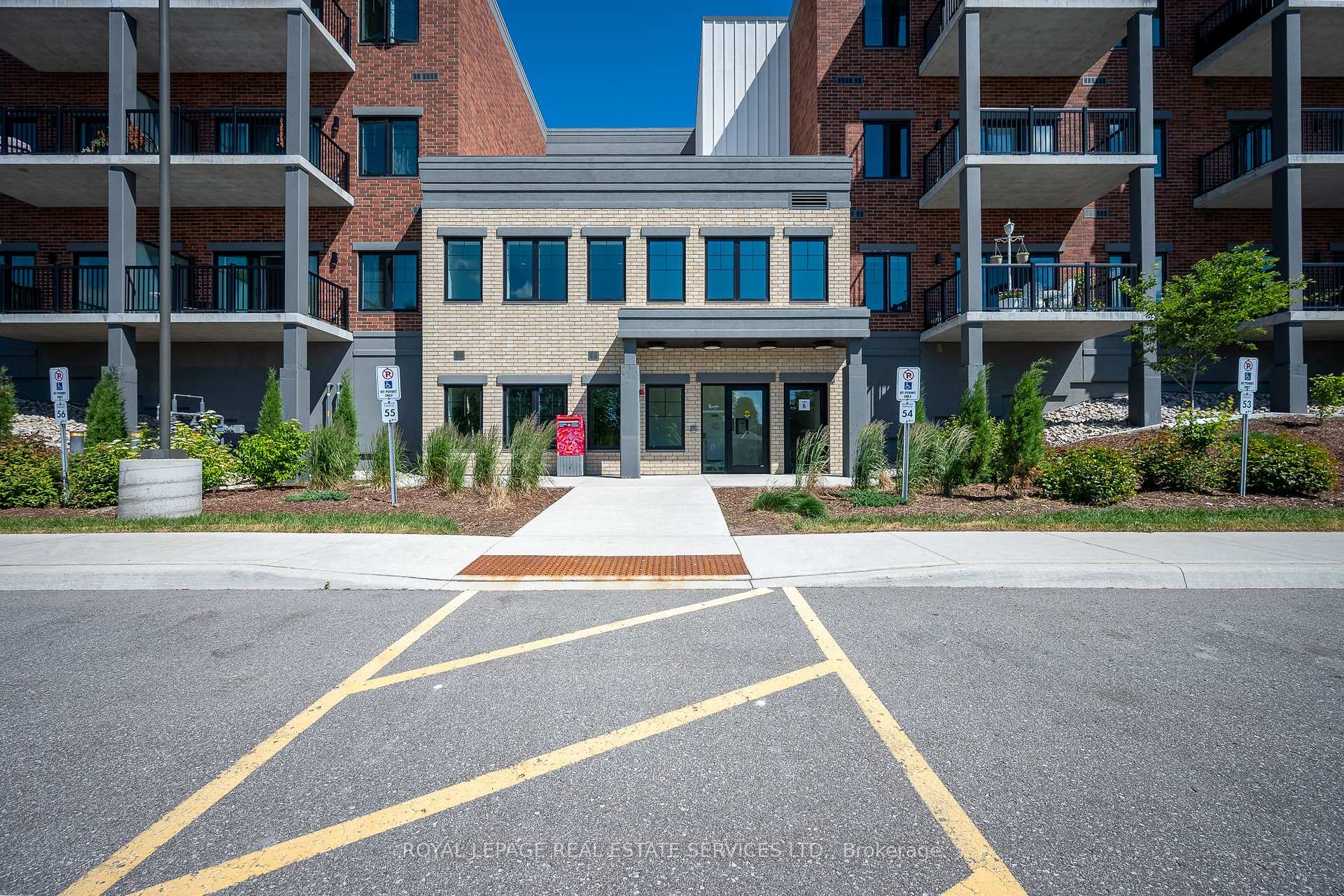 Photo 1 of Unit 314, 121 Mary Street, Clearview, Creemore — HOMEH