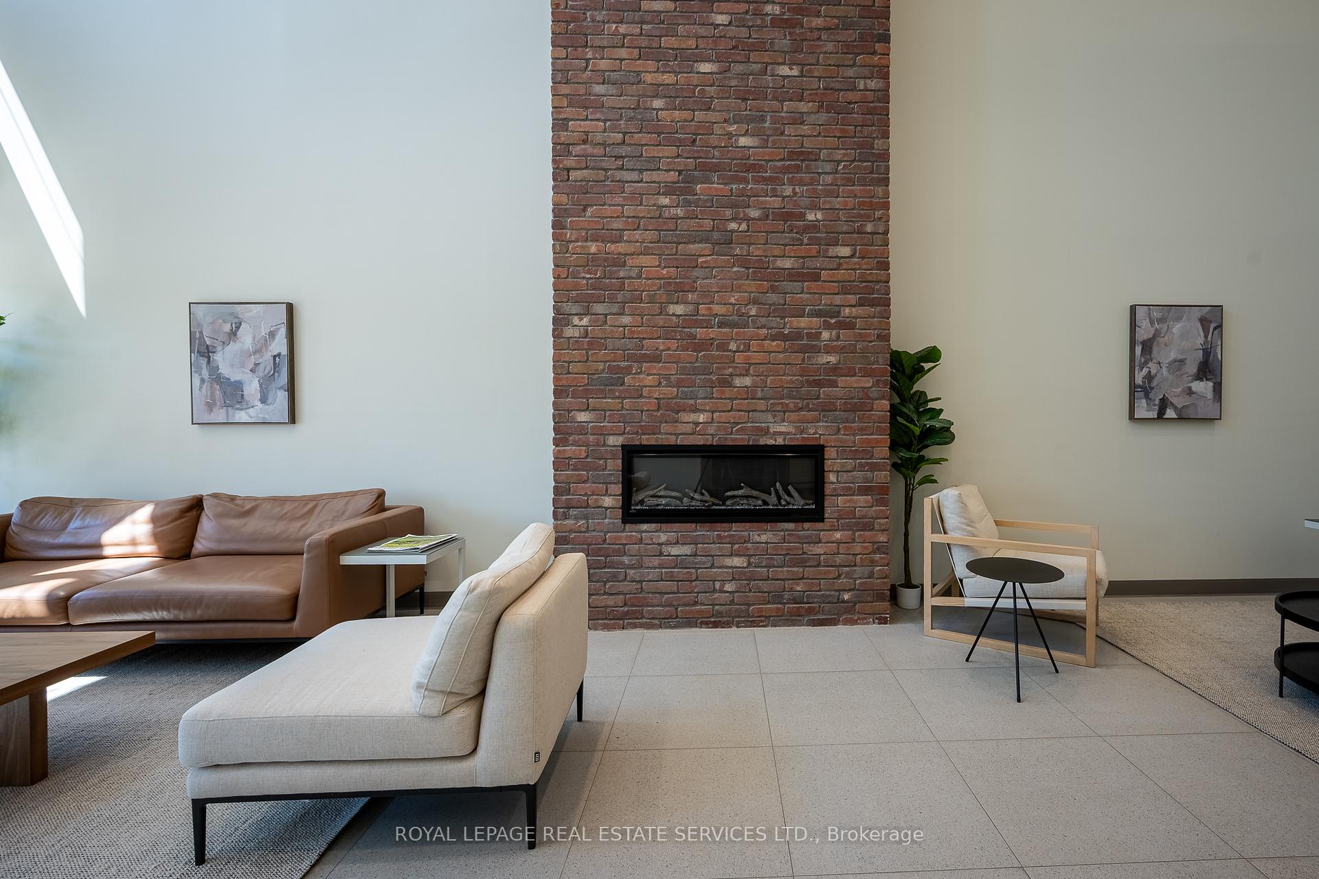 Photo 6 of Unit 314, 121 Mary Street, Clearview, Creemore — HOMEH