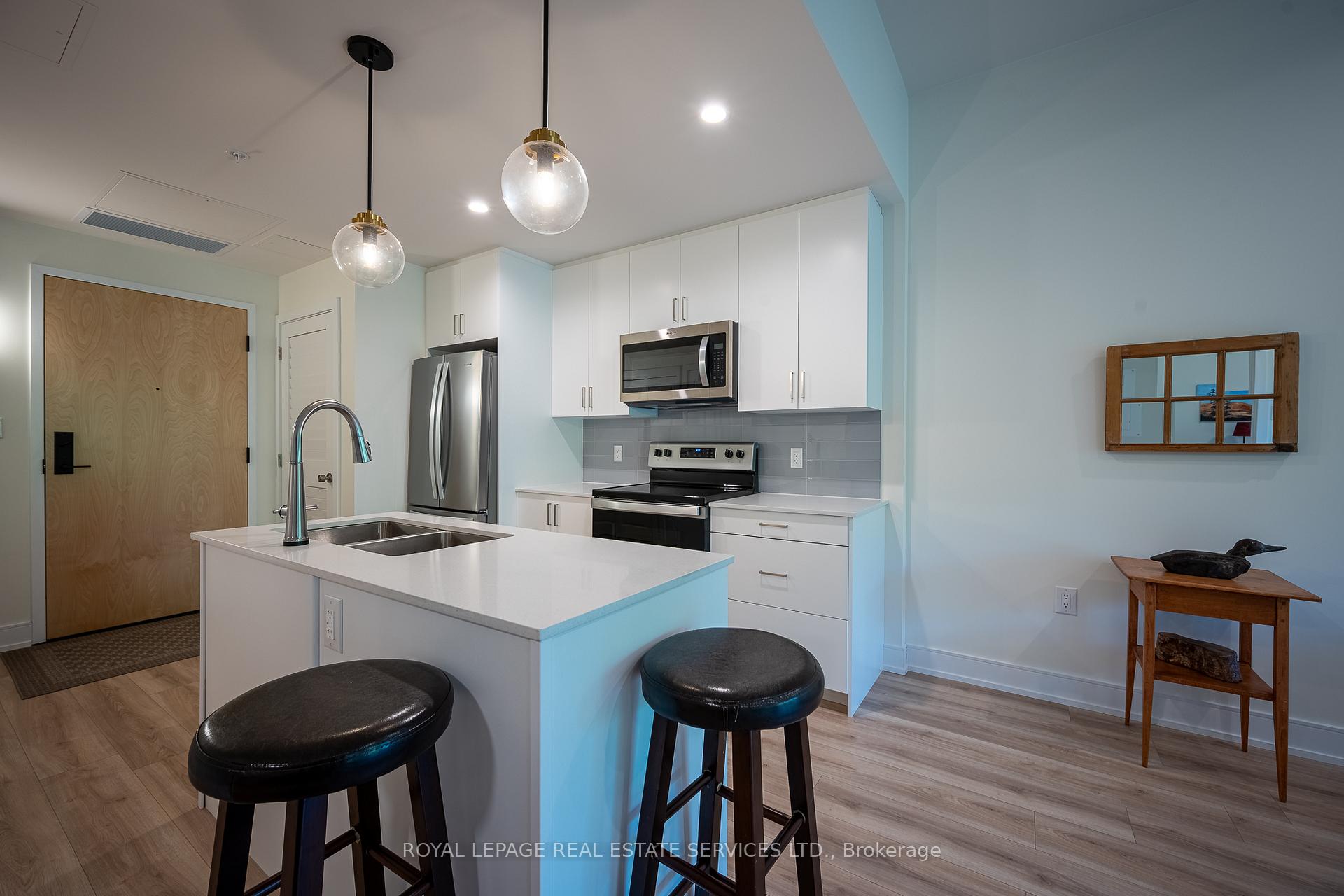 Photo 8 of Unit 314, 121 Mary Street, Clearview, Creemore — HOMEH