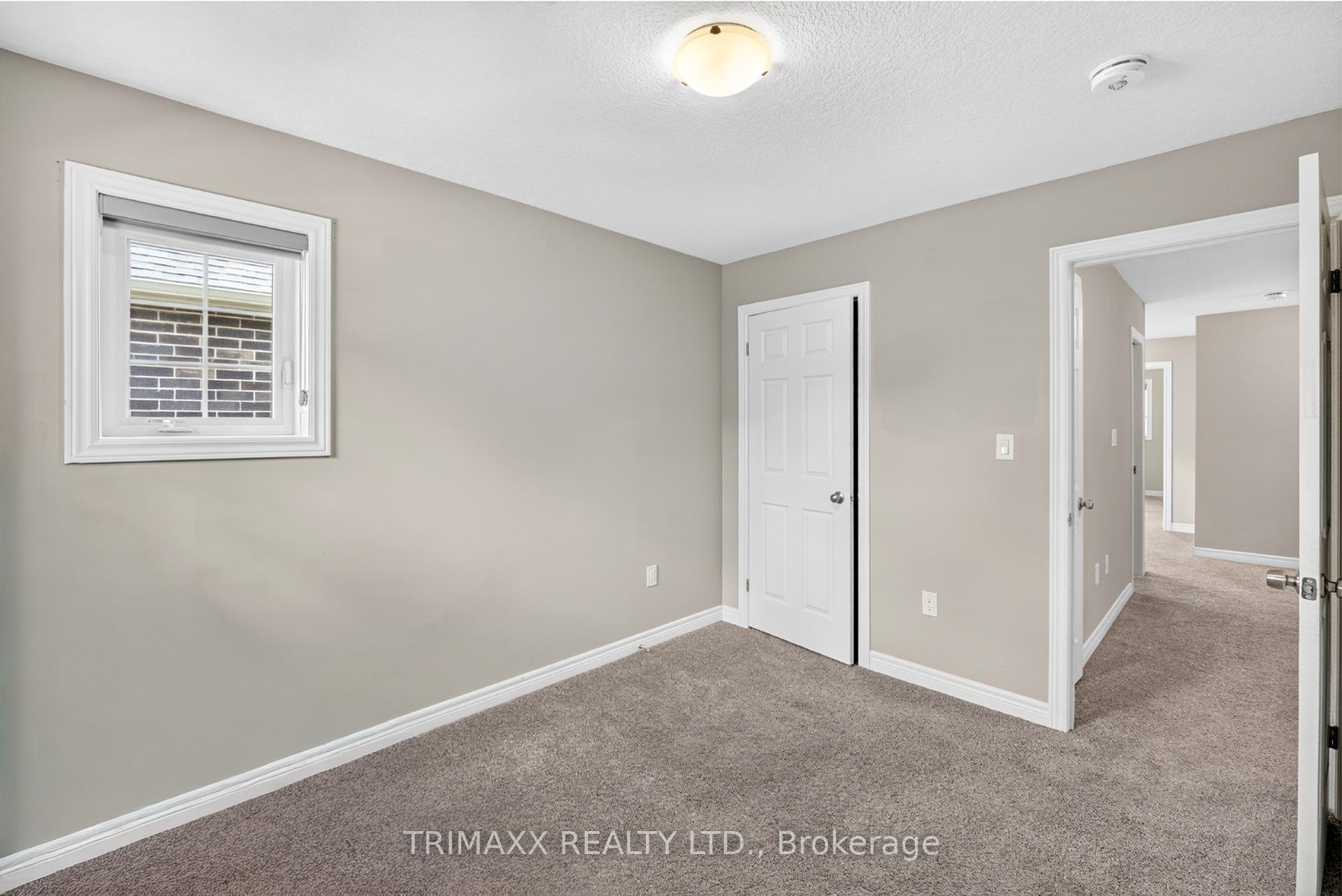 Photo 30 of 104 Tartan Avenue, Kitchener, Huron Park — HOMEH
