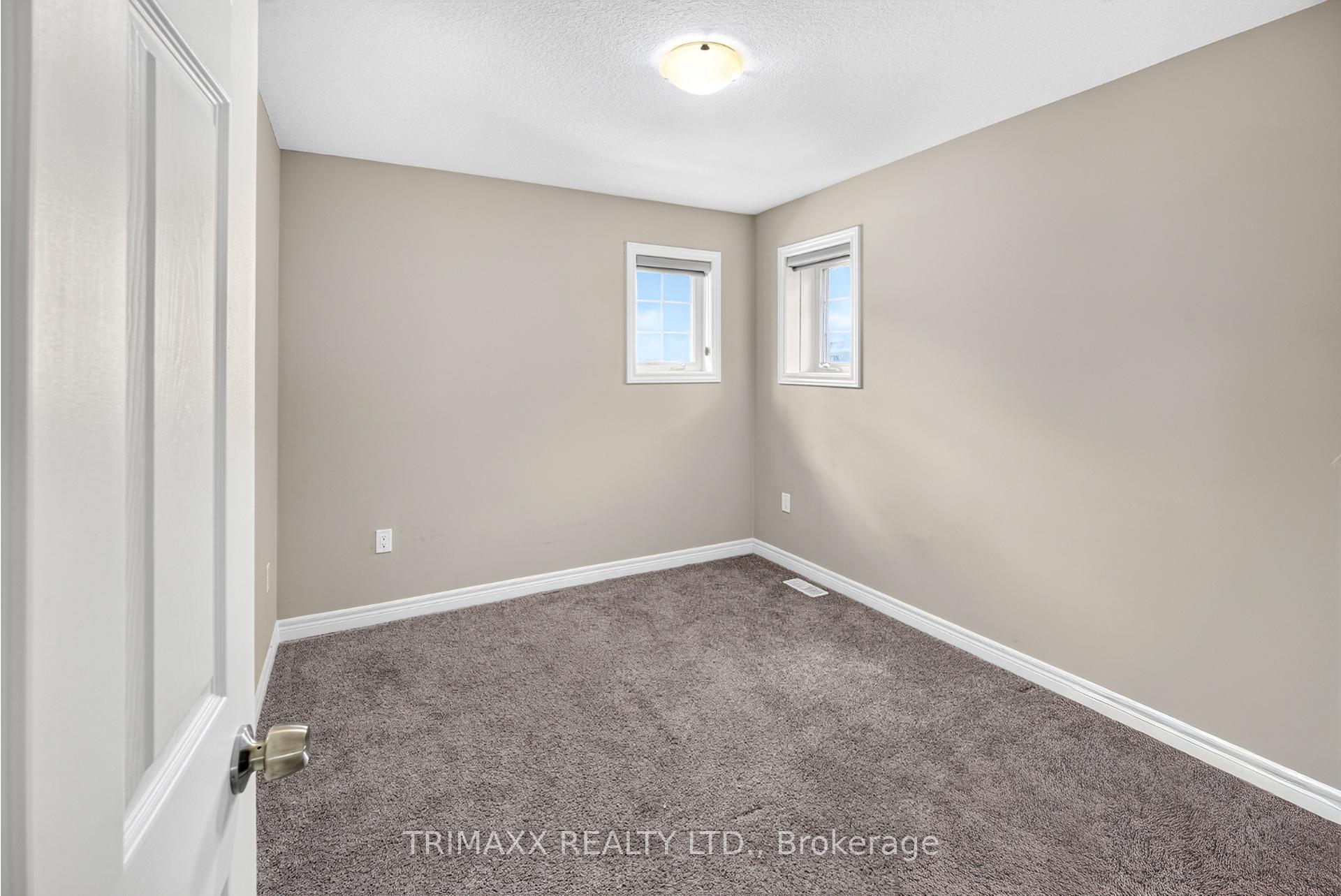 Photo 31 of 104 Tartan Avenue, Kitchener, Huron Park — HOMEH