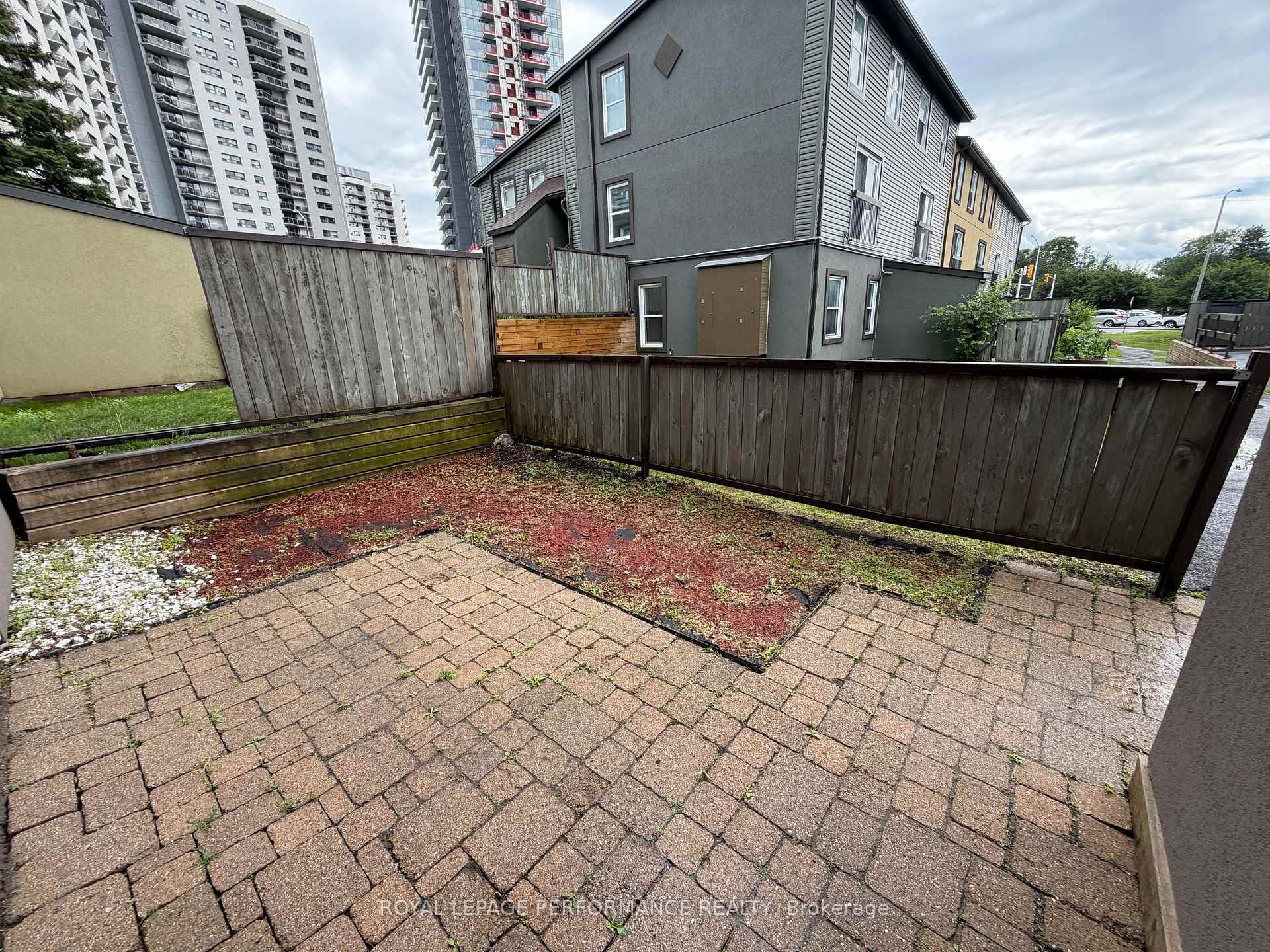 Photo 5 of Unit 22, 1250 Mcwatters Road, Ottawa, Queensway Terrace South/Ridgeview — HOMEH