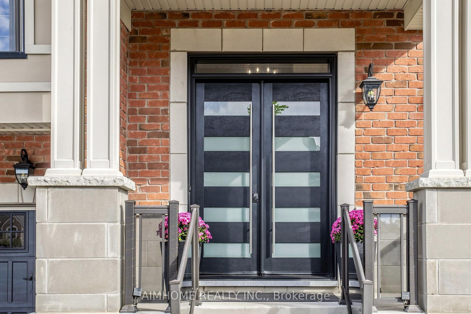 Photo 2 of 48 Pierre Berton Boulevard, Vaughan, Kleinburg — HOMEH
