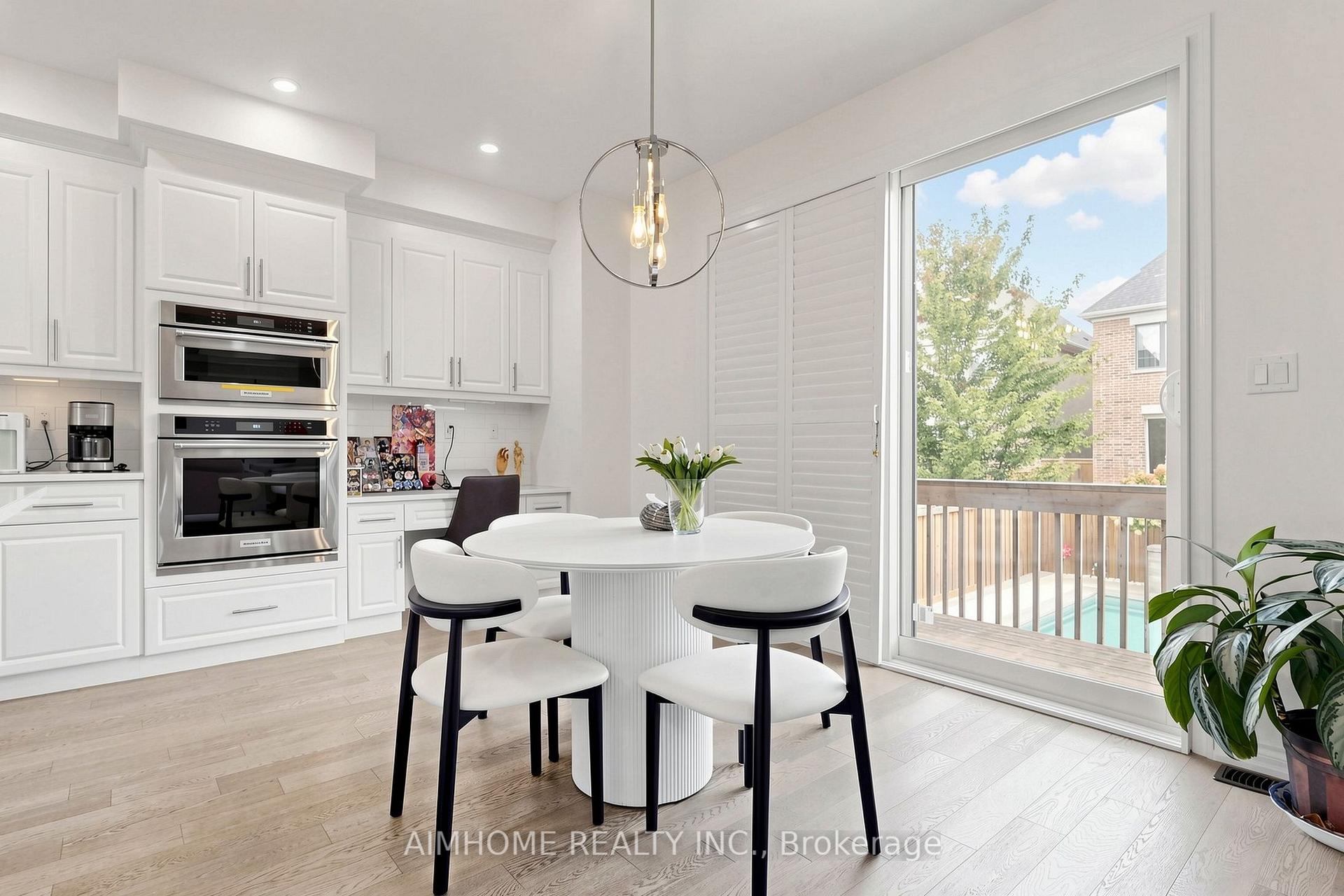 Photo 11 of 48 Pierre Berton Boulevard, Vaughan, Kleinburg — HOMEH