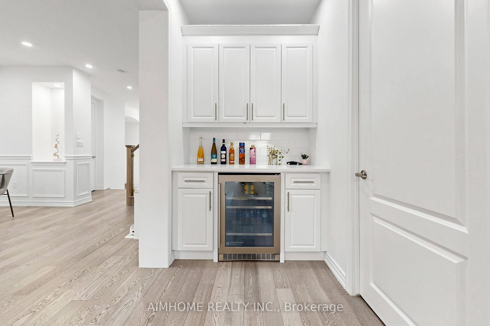 Photo 13 of 48 Pierre Berton Boulevard, Vaughan, Kleinburg — HOMEH