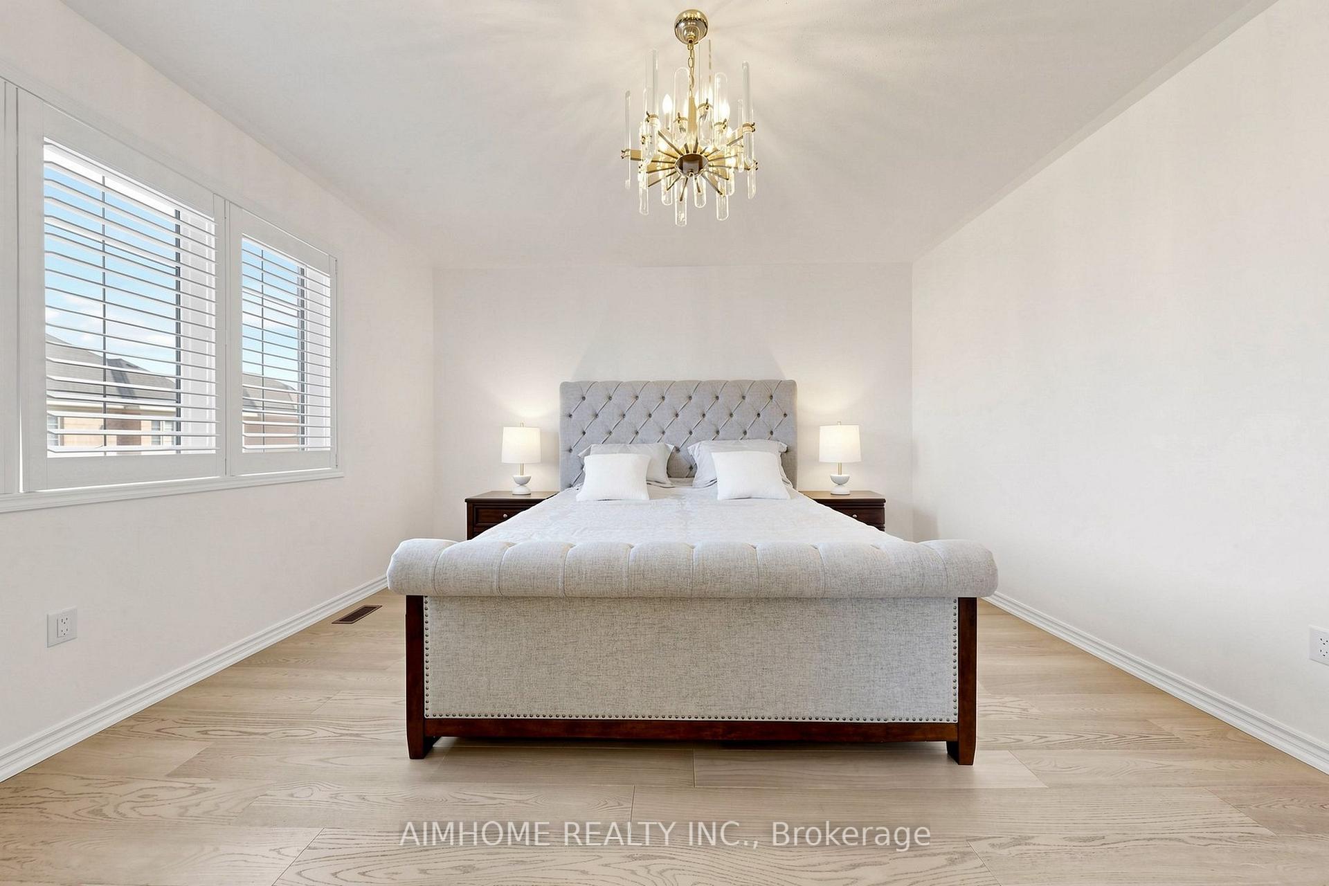 Photo 21 of 48 Pierre Berton Boulevard, Vaughan, Kleinburg — HOMEH