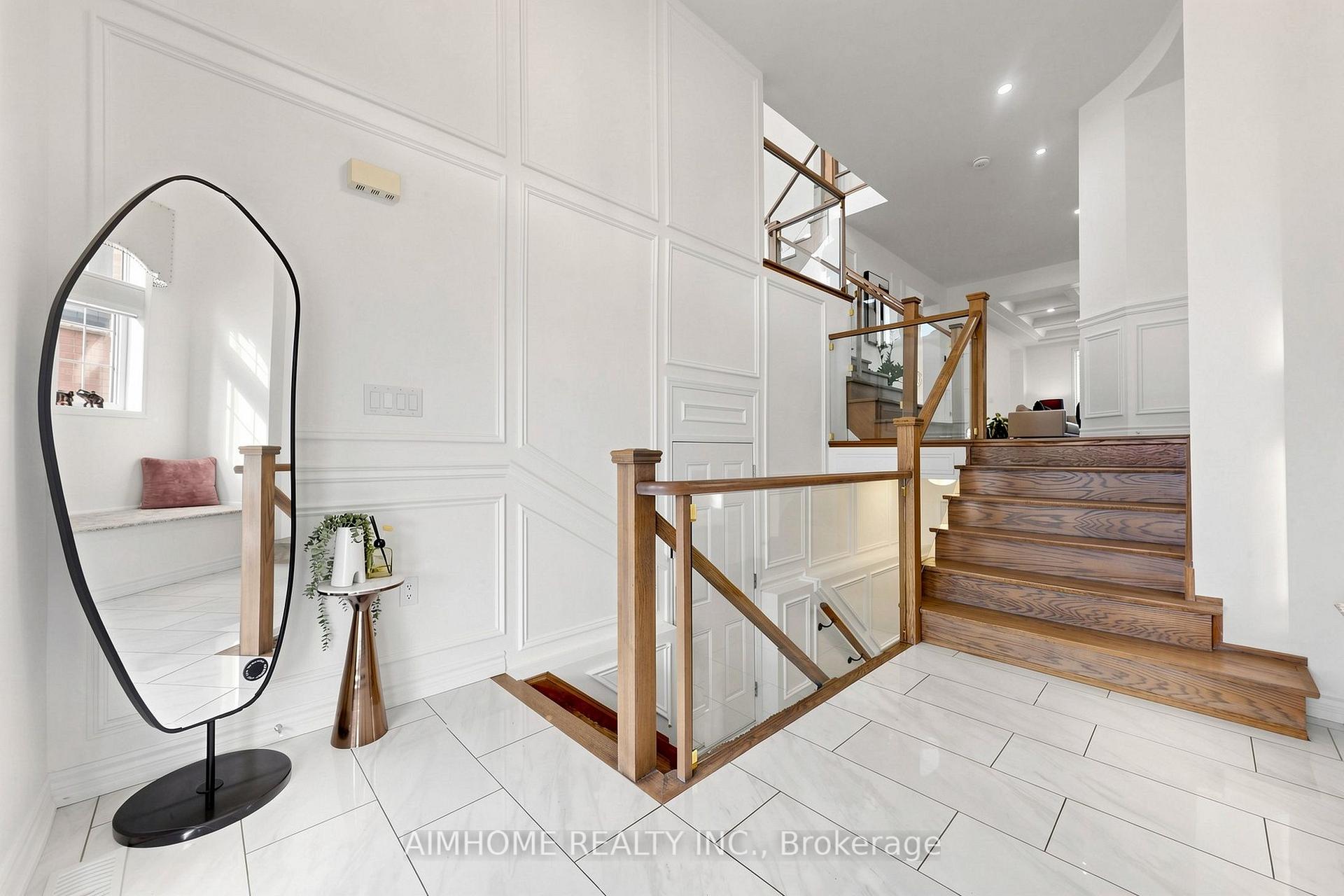 Photo 32 of 48 Pierre Berton Boulevard, Vaughan, Kleinburg — HOMEH