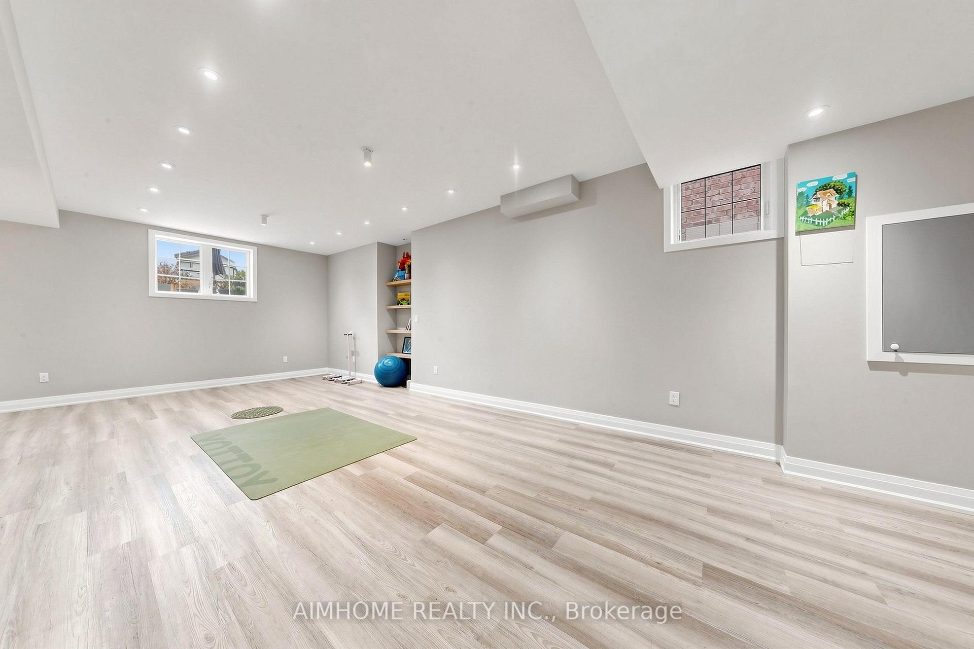 Photo 36 of 48 Pierre Berton Boulevard, Vaughan, Kleinburg — HOMEH