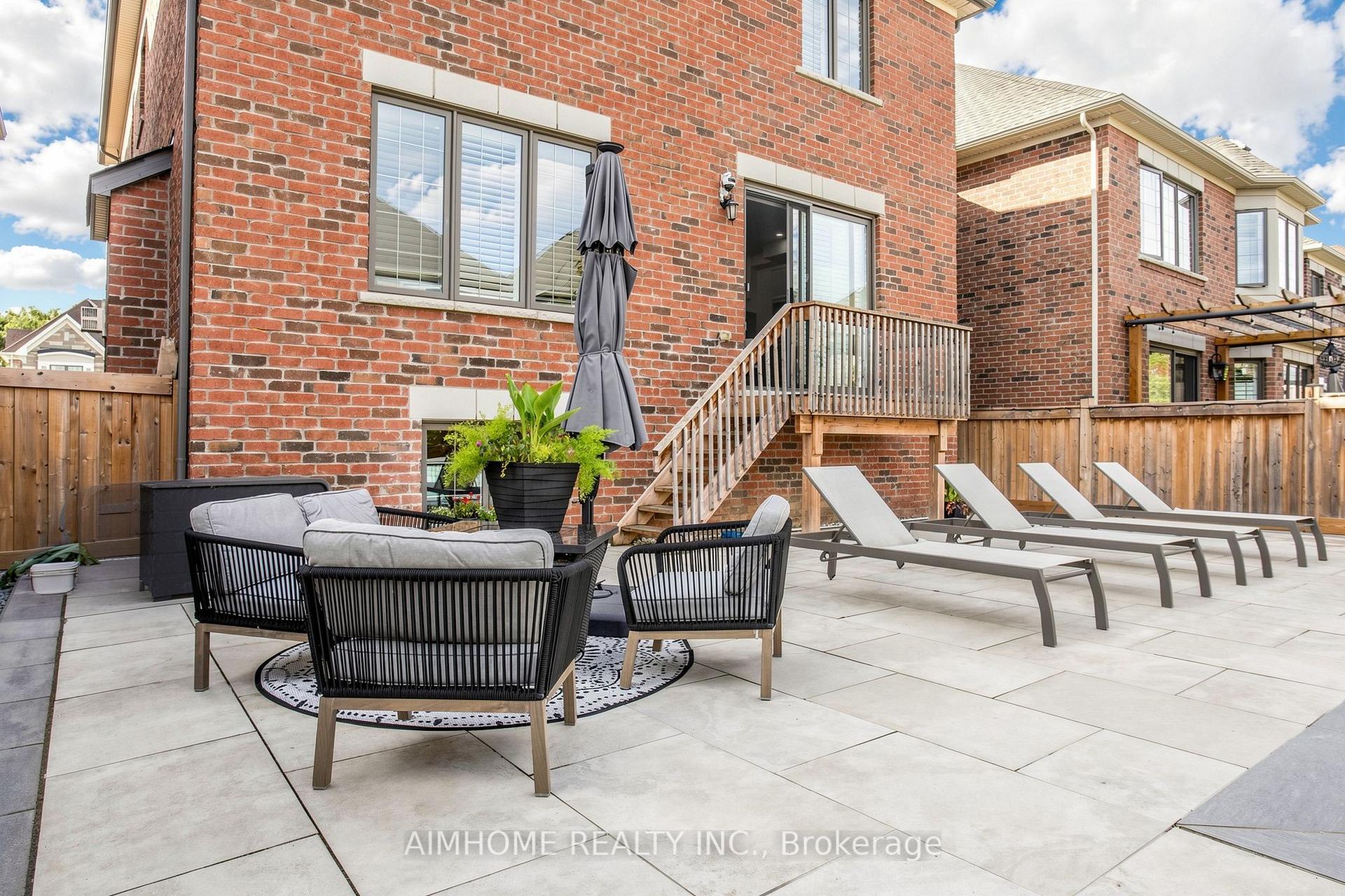 Photo 42 of 48 Pierre Berton Boulevard, Vaughan, Kleinburg — HOMEH