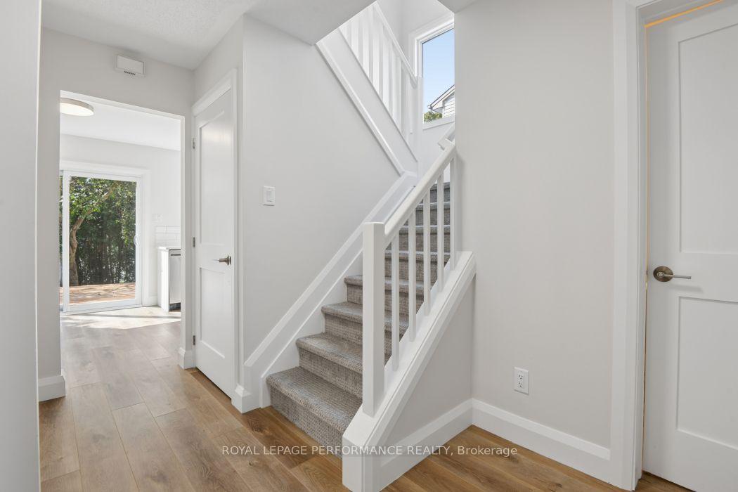 Photo 6 of 602 Brome Crescent, Ottawa, Fallingbrook/Ridgemount — HOMEH