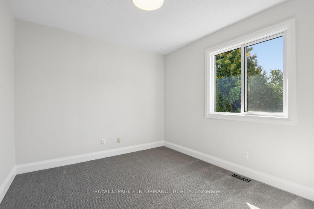 Photo 22 of 602 Brome Crescent, Ottawa, Fallingbrook/Ridgemount — HOMEH