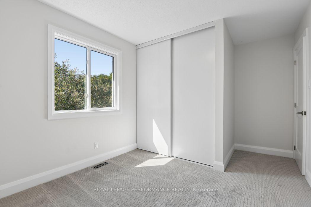 Photo 23 of 602 Brome Crescent, Ottawa, Fallingbrook/Ridgemount — HOMEH