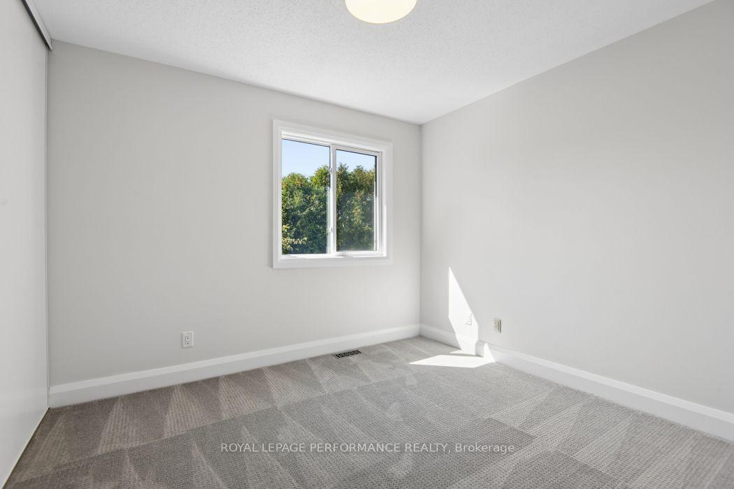 Photo 24 of 602 Brome Crescent, Ottawa, Fallingbrook/Ridgemount — HOMEH