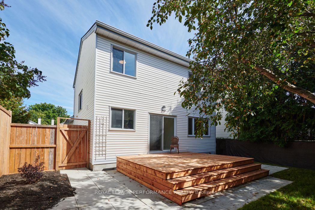 Photo 30 of 602 Brome Crescent, Ottawa, Fallingbrook/Ridgemount — HOMEH