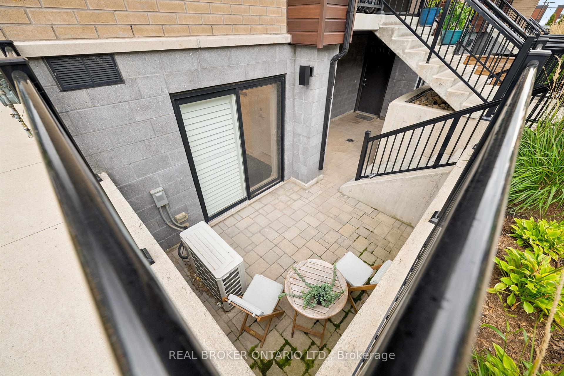 Photo 4 of Unit 1, 10 Palace Street, Kitchener, Laurentian Hills — HOMEH