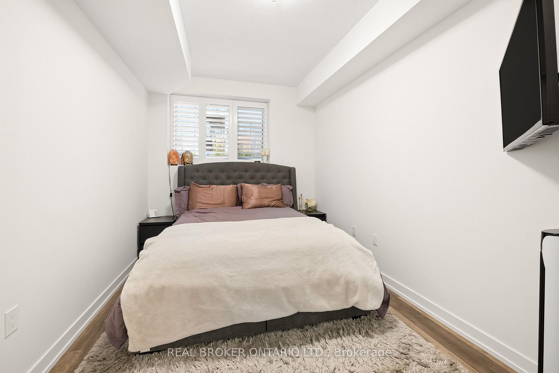 Photo 19 of Unit 1, 10 Palace Street, Kitchener, Laurentian Hills — HOMEH