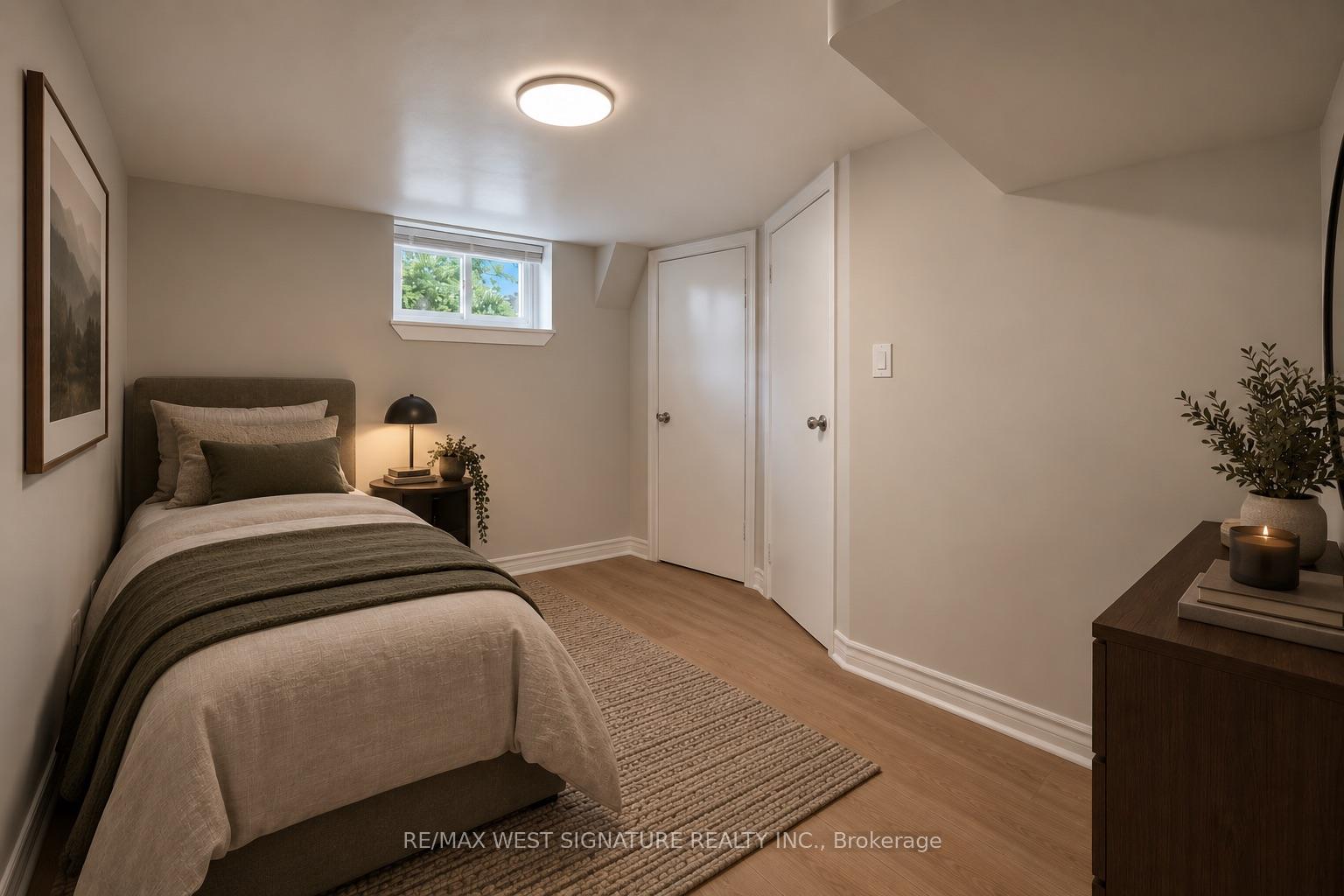 Photo 20 of 55 John Street, Caledon, Bolton East — HOMEH