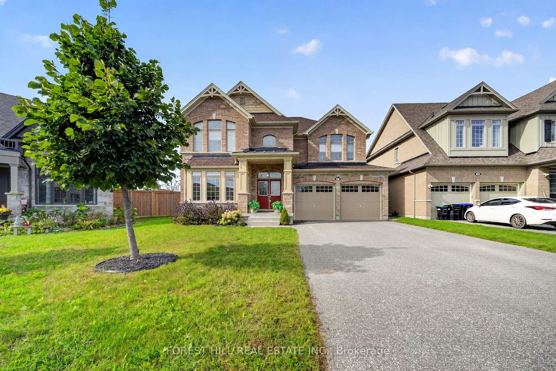 Photo 2 of 37 Rugman Crescent, Springwater, Centre Vespra — HOMEH