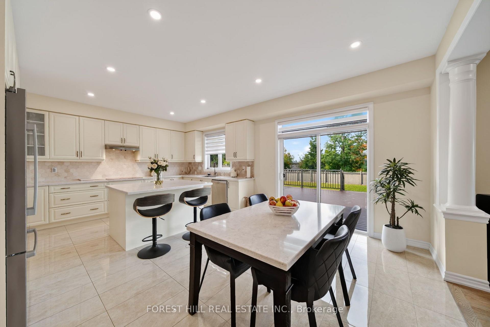 Photo 8 of 37 Rugman Crescent, Springwater, Centre Vespra — HOMEH