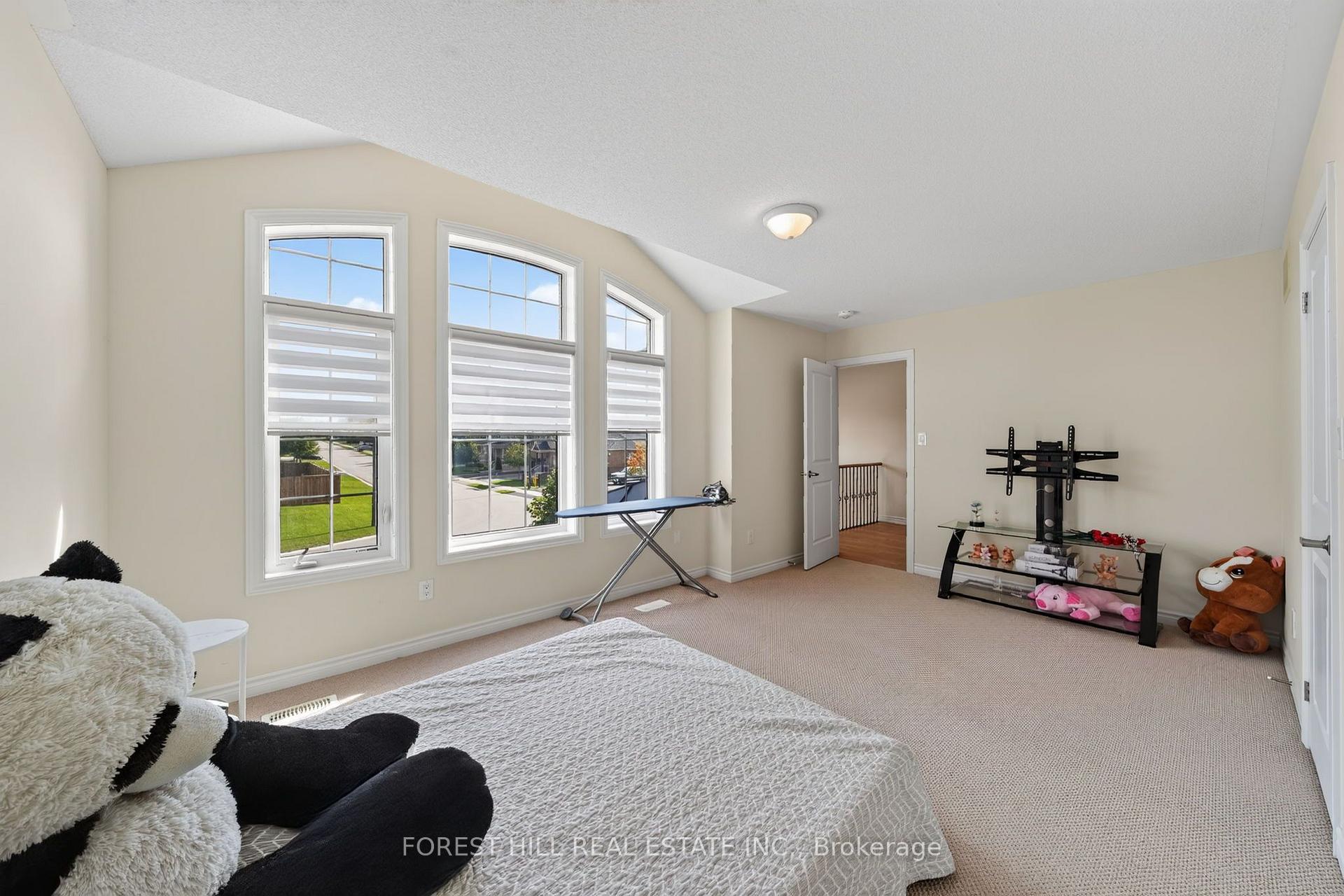 Photo 26 of 37 Rugman Crescent, Springwater, Centre Vespra — HOMEH