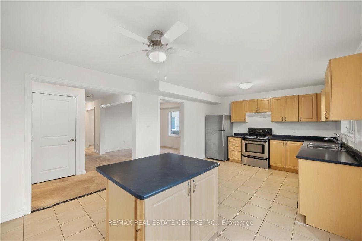 Photo 5 of 303 Moody Street, Southgate — HOMEH