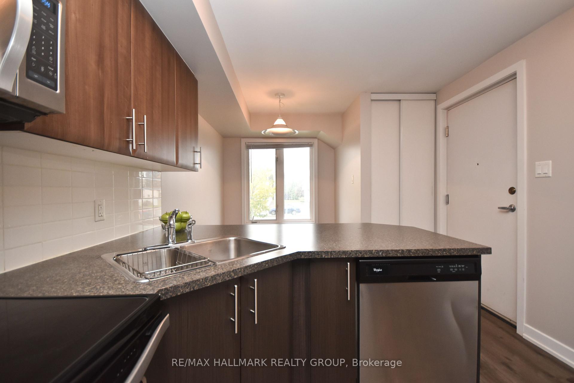 Photo 5 of Unit D, 4528 Innes Road, Ottawa, Avalon East — HOMEH