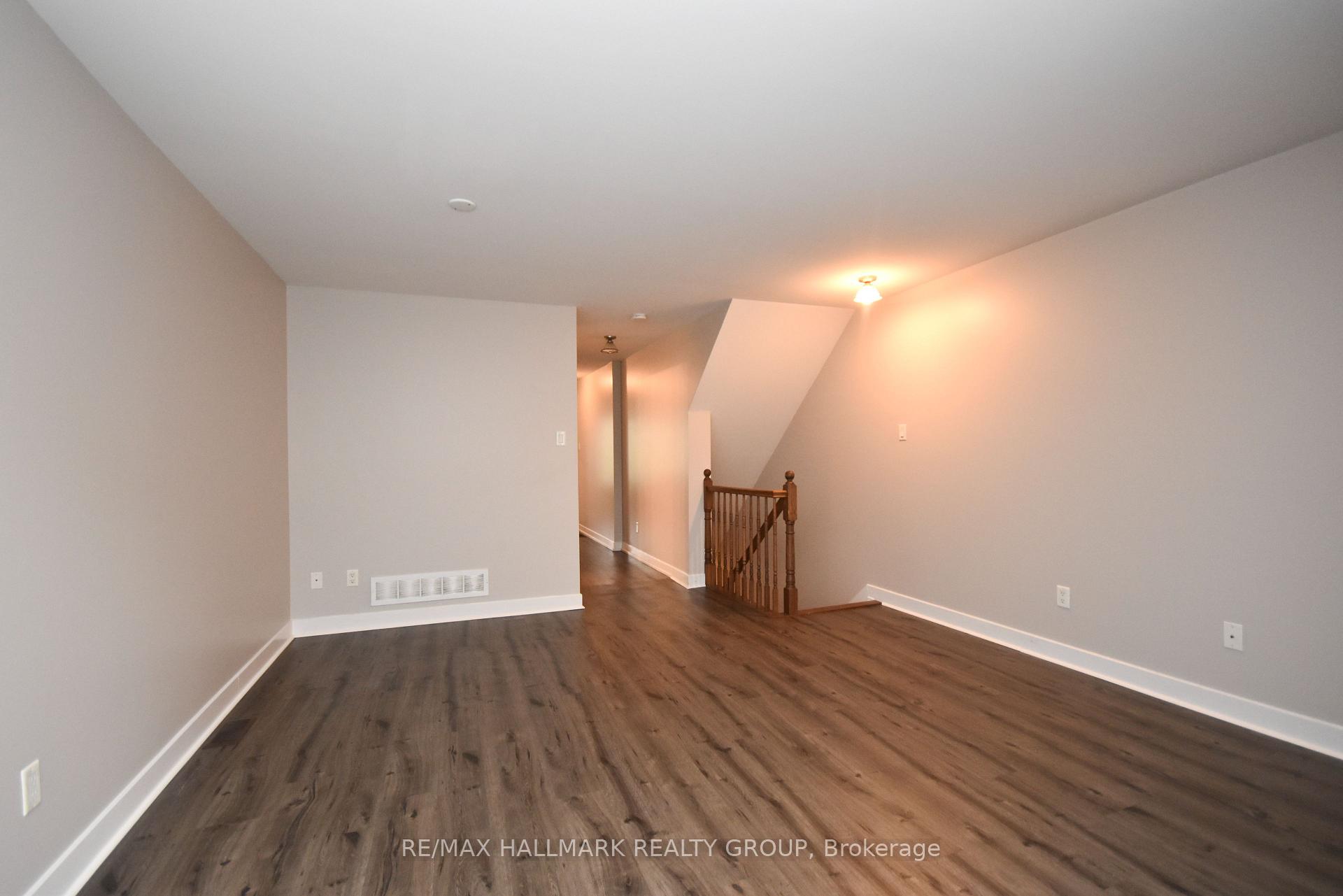 Photo 16 of Unit D, 4528 Innes Road, Ottawa, Avalon East — HOMEH