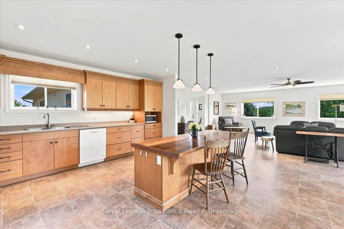 Photo 11 of 254 Airport Road, Quinte West, Sidney Ward — HOMEH